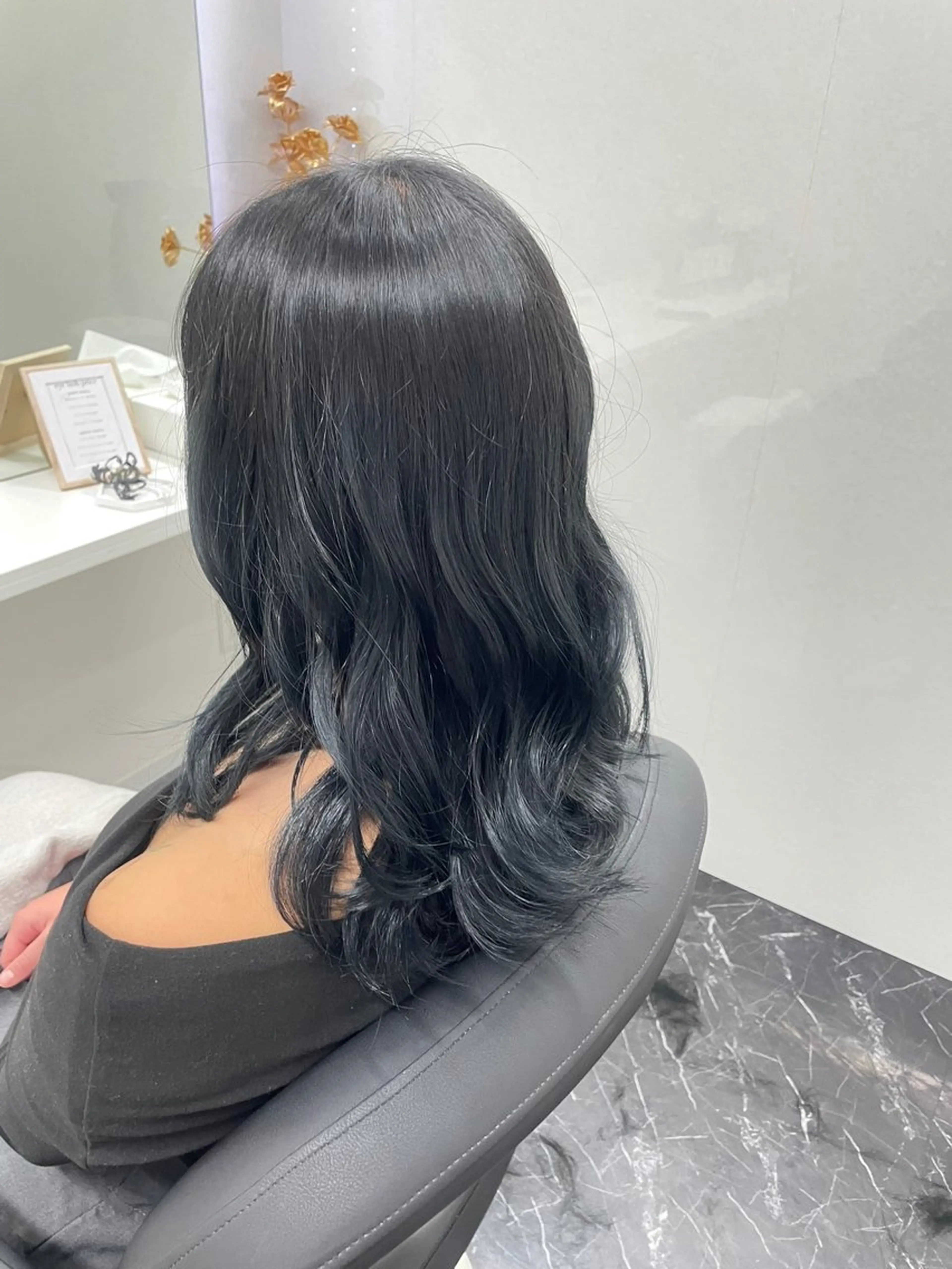 ロング カラー 黒髪 ブルーカラー ブルーブラック Blue所属・韓国ヘア🇰🇷 りさのヘアスタイル