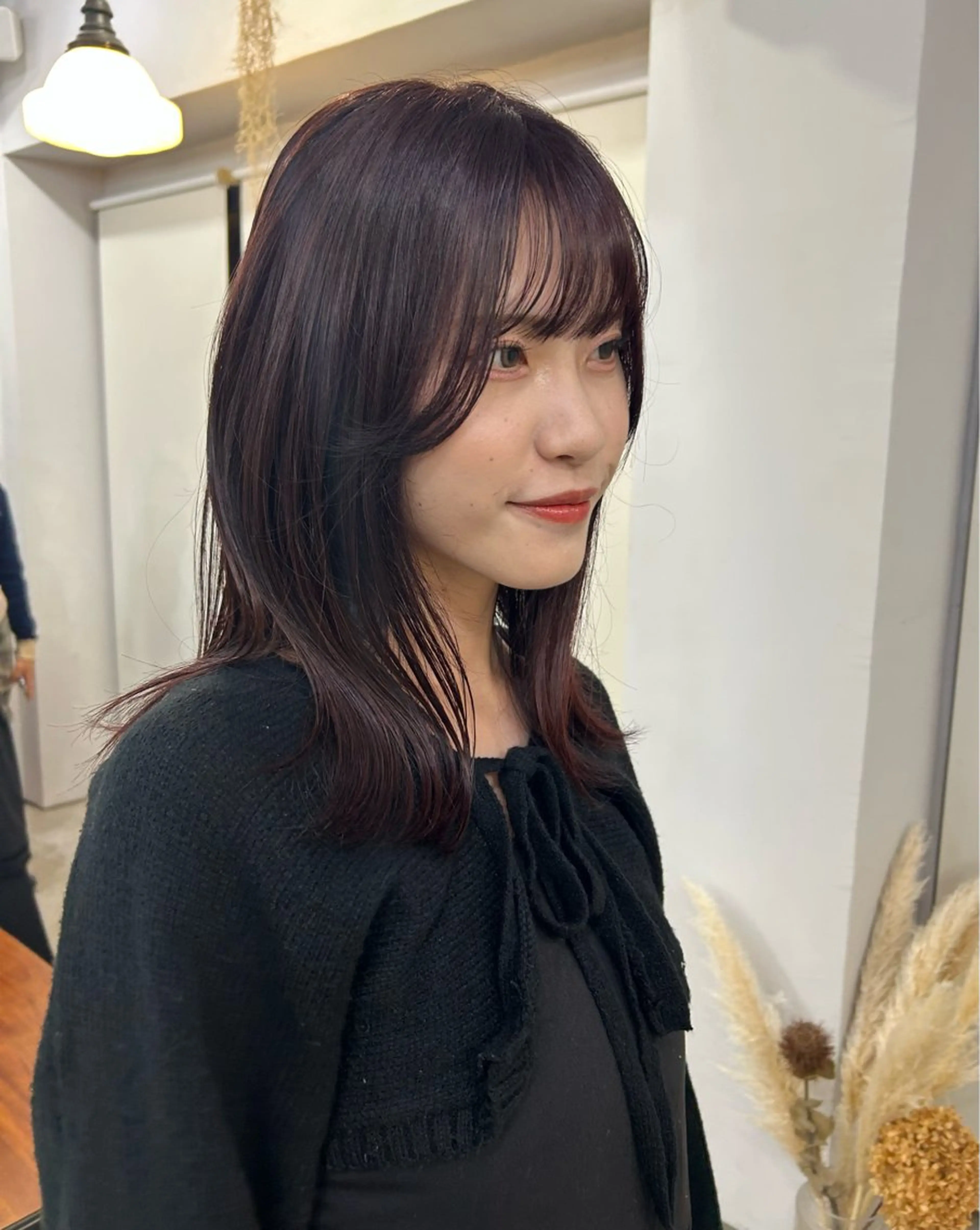 セミロング パープルカラー ヘアカラー 本澤 朋香のヘアスタイル