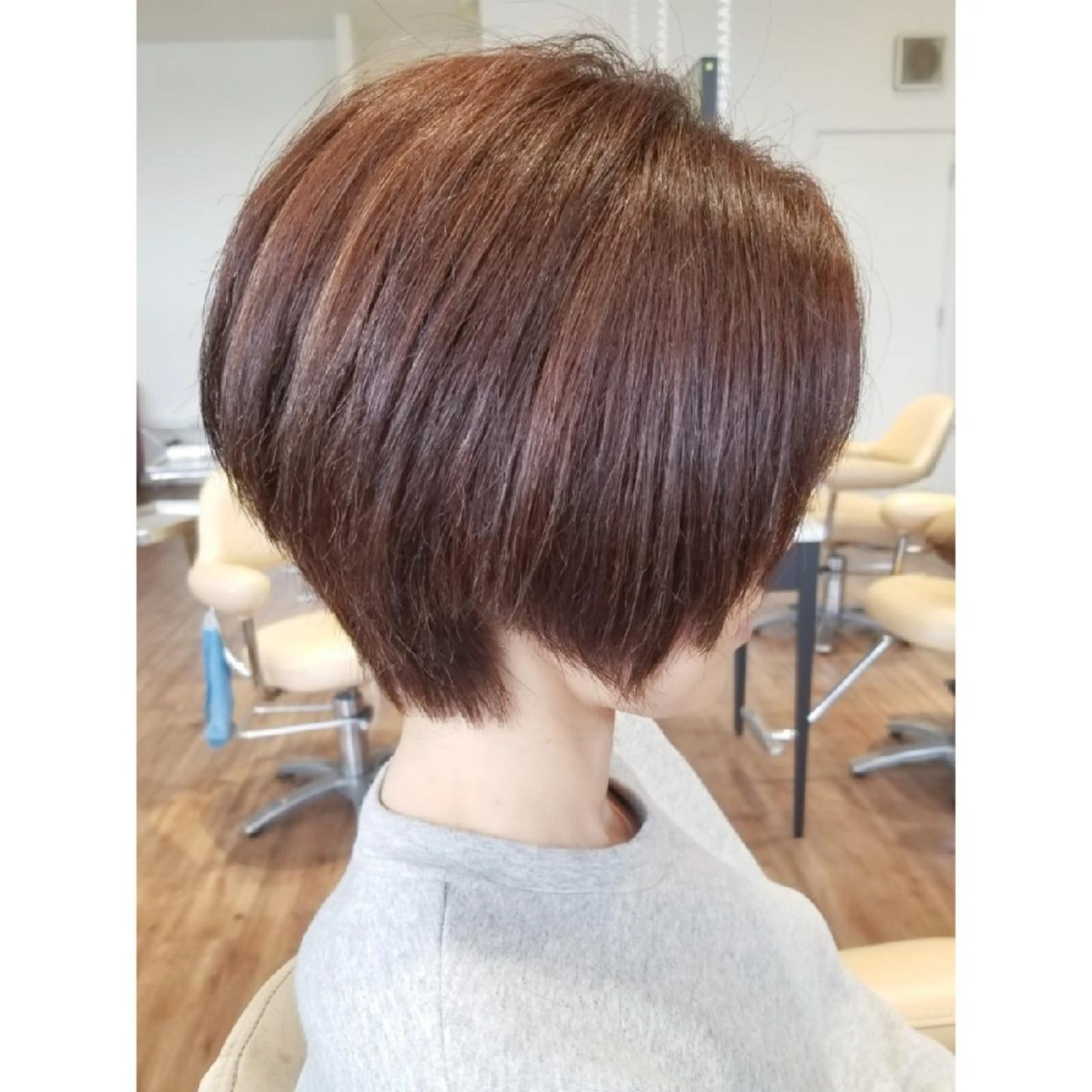 ショート カラー くびれヘア ショートヘア ケアブリーチ、 髪質改善 福士直矢のヘアスタイル