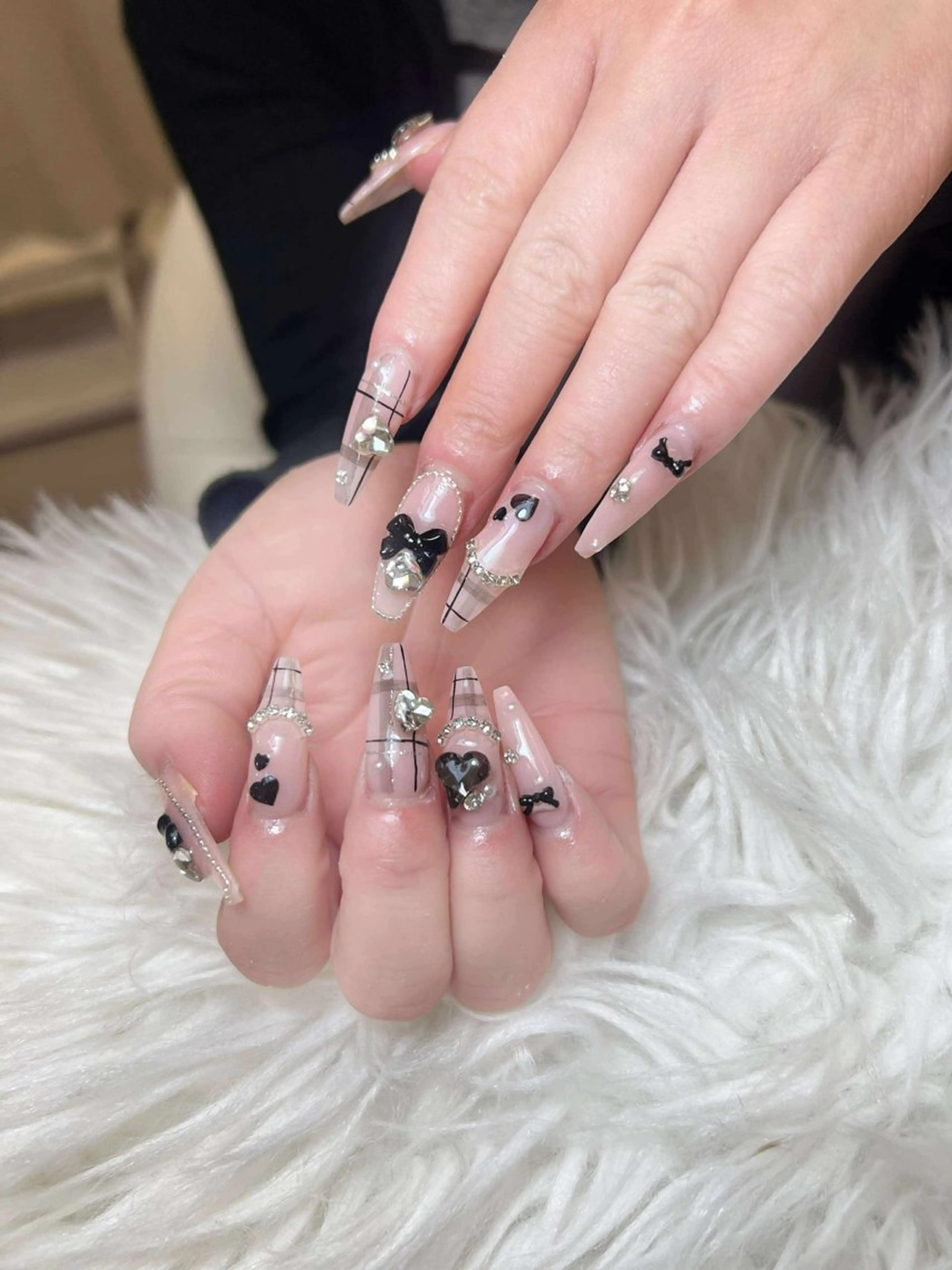 ネイル ハンドネイル ハンドケア Anh Nail 歌舞伎町のネイルデザイン