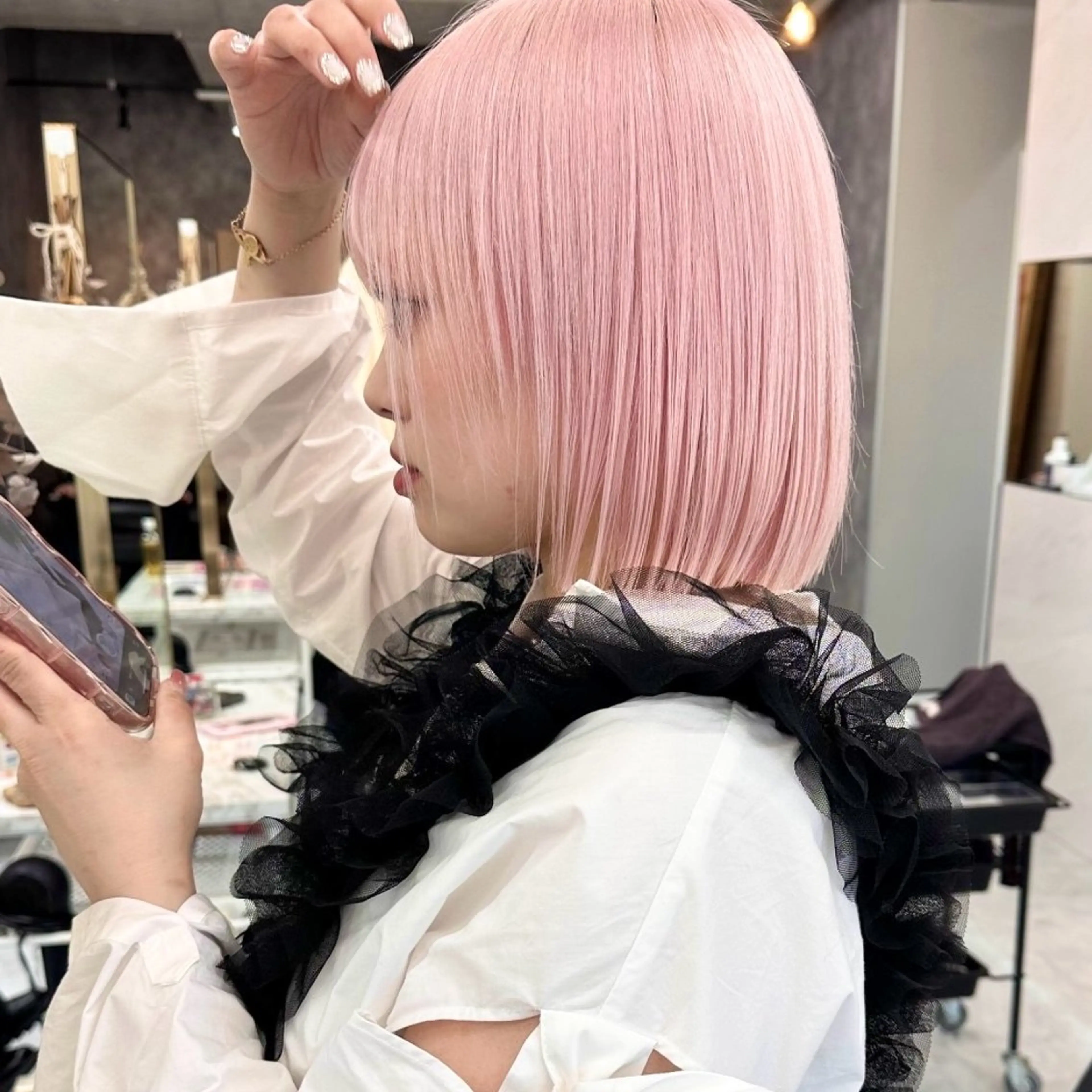 ショート カラー ヘアアレンジ 🎀韓国ヘア🎀 𝐬𝐚𝐫𝐚🎀のヘアスタイル
