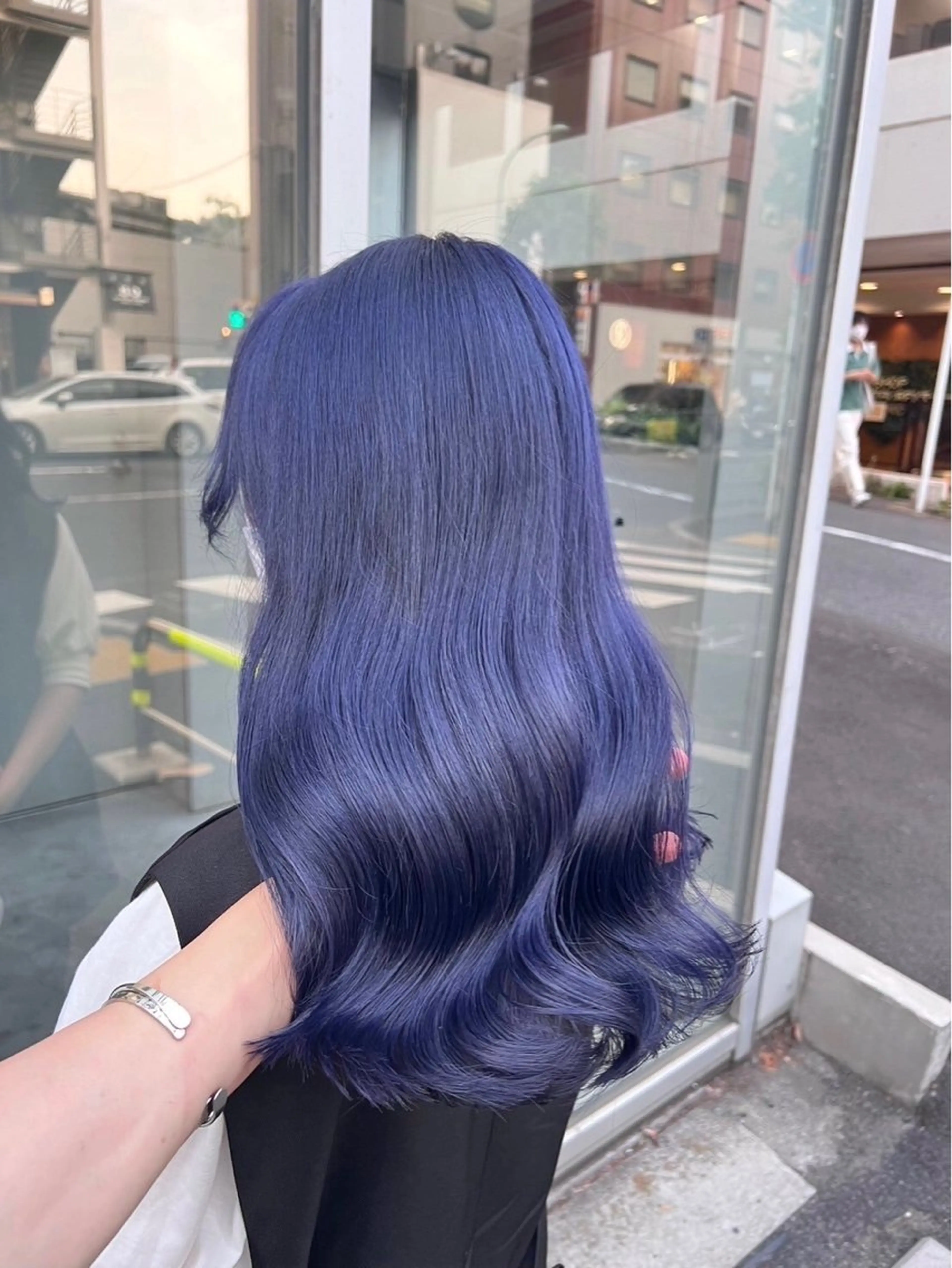 ロング カラー ブリーチ ネイビーカラー ヘアカラー ブレンバイドット所属・ニュアンスカラー/ 🫧レミ(坊主)のヘアスタイル