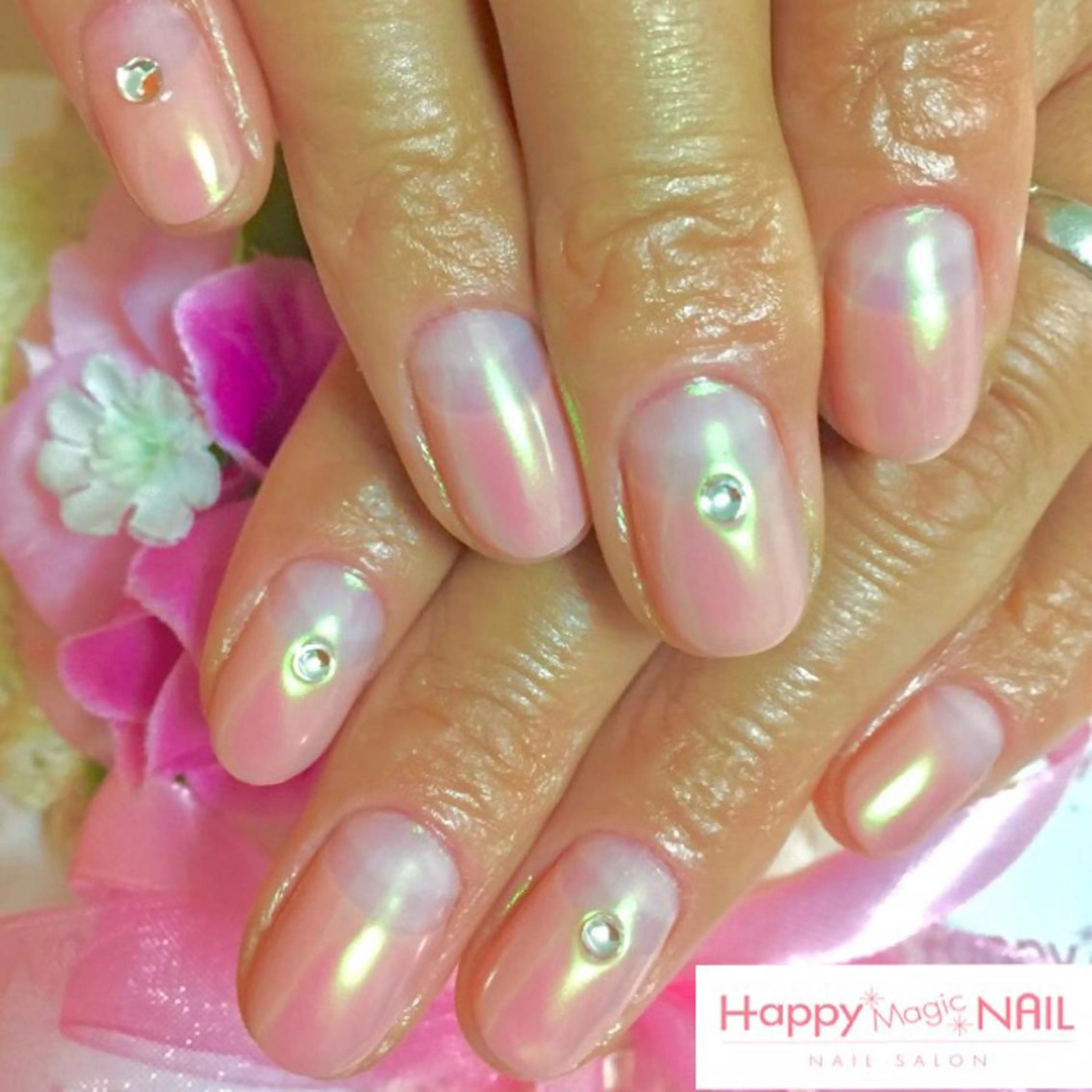 ネイル オーロラネイル ジェルネイル HappyMagic NAILのネイルデザイン