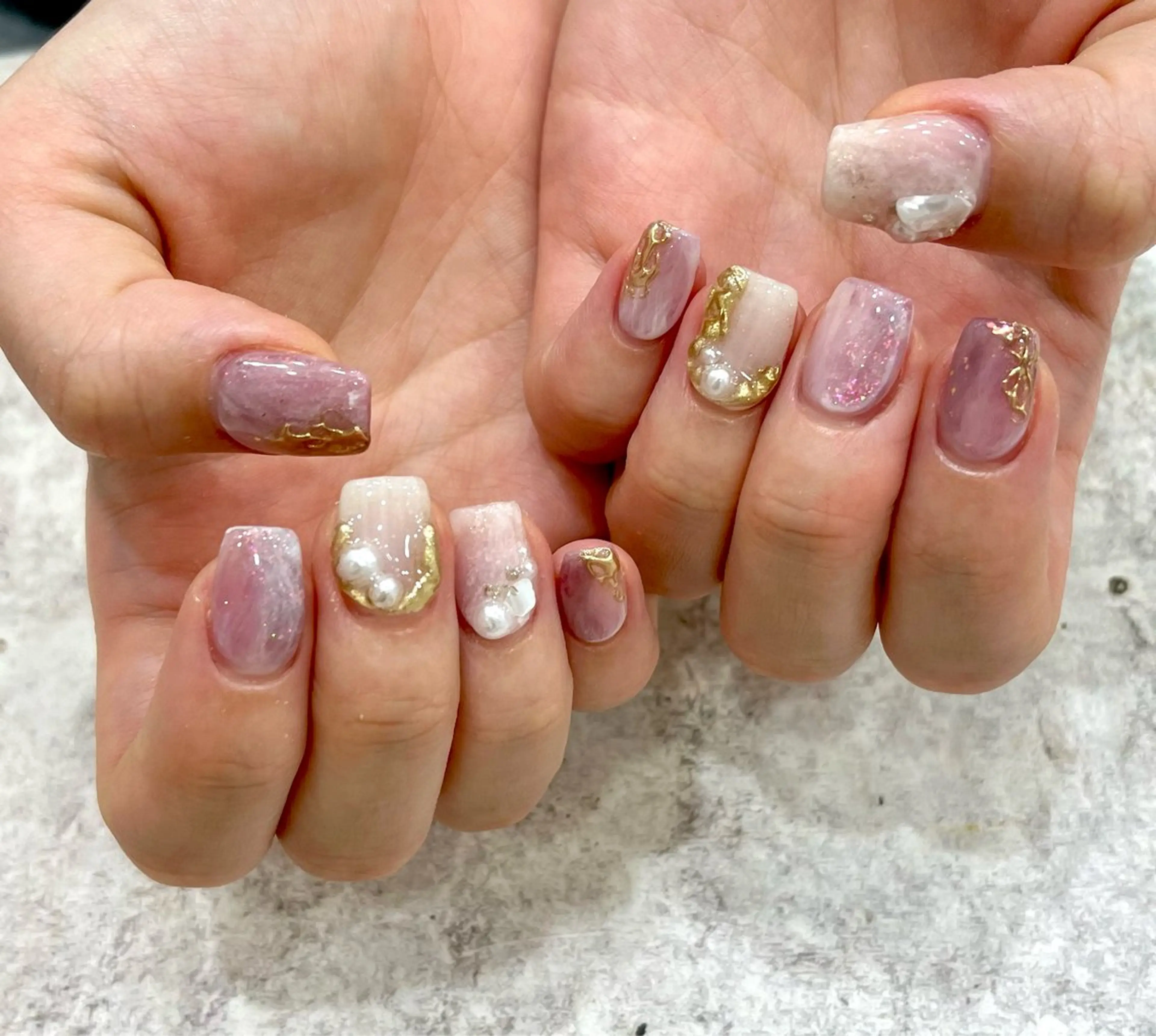 ネイル ニュアンスネイル 岩瀬 凜のネイルデザイン