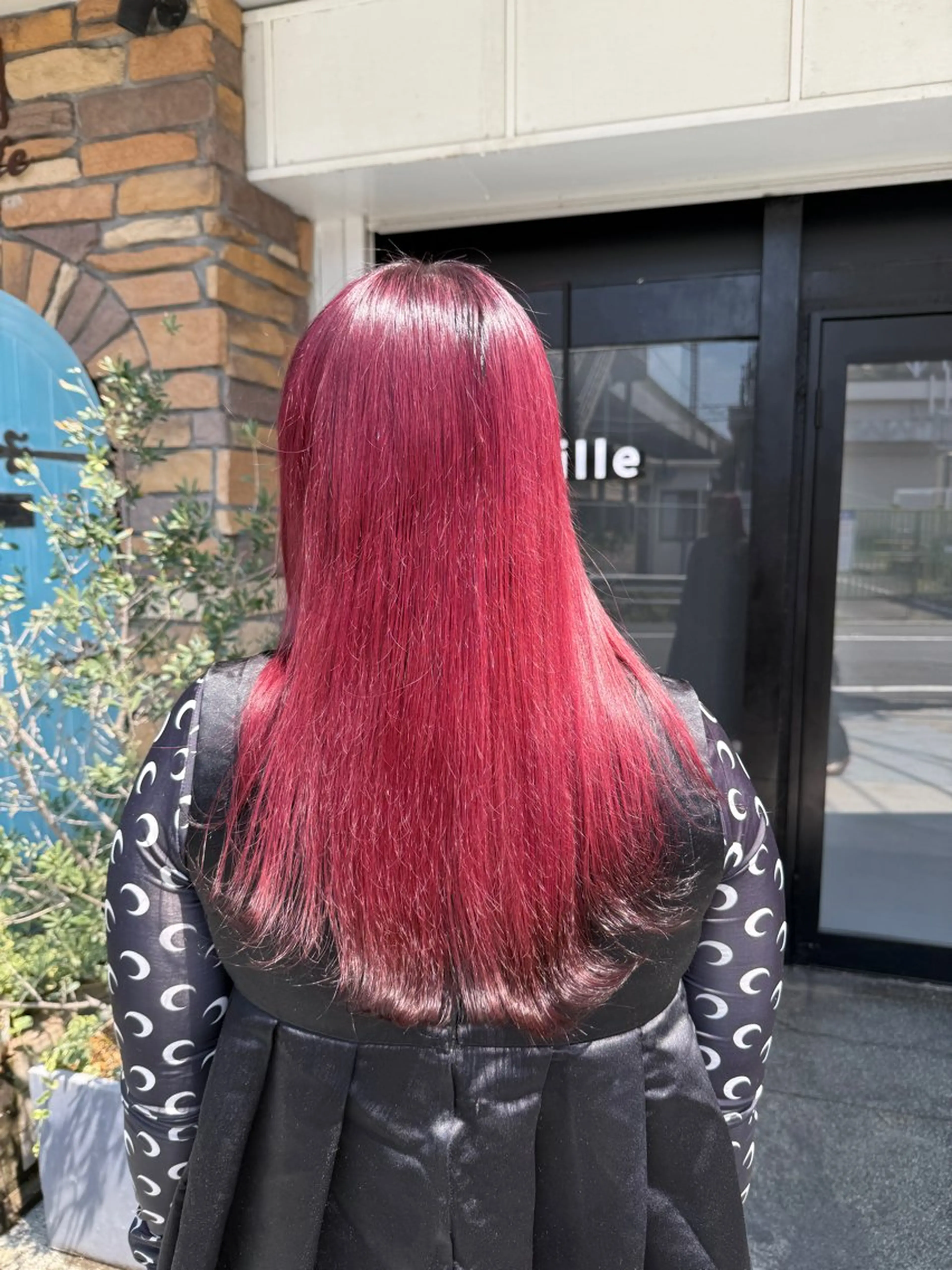 ロング カラー レッドカラー カット ヘアカラー トリートメント 透明感カラー/パーマ 🌀アオノアユミのヘアスタイル