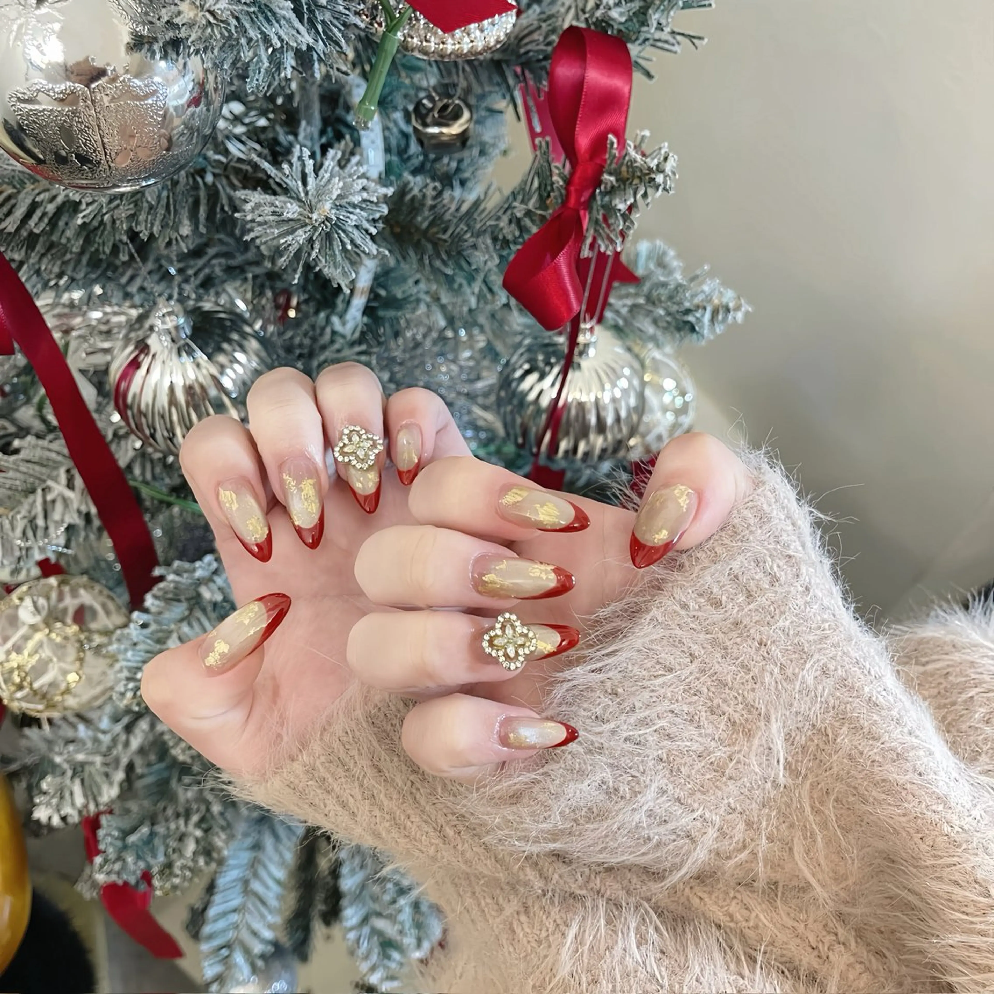 ネイル crystal ___nail所属・Au Thuc trinhのネイルデザイン