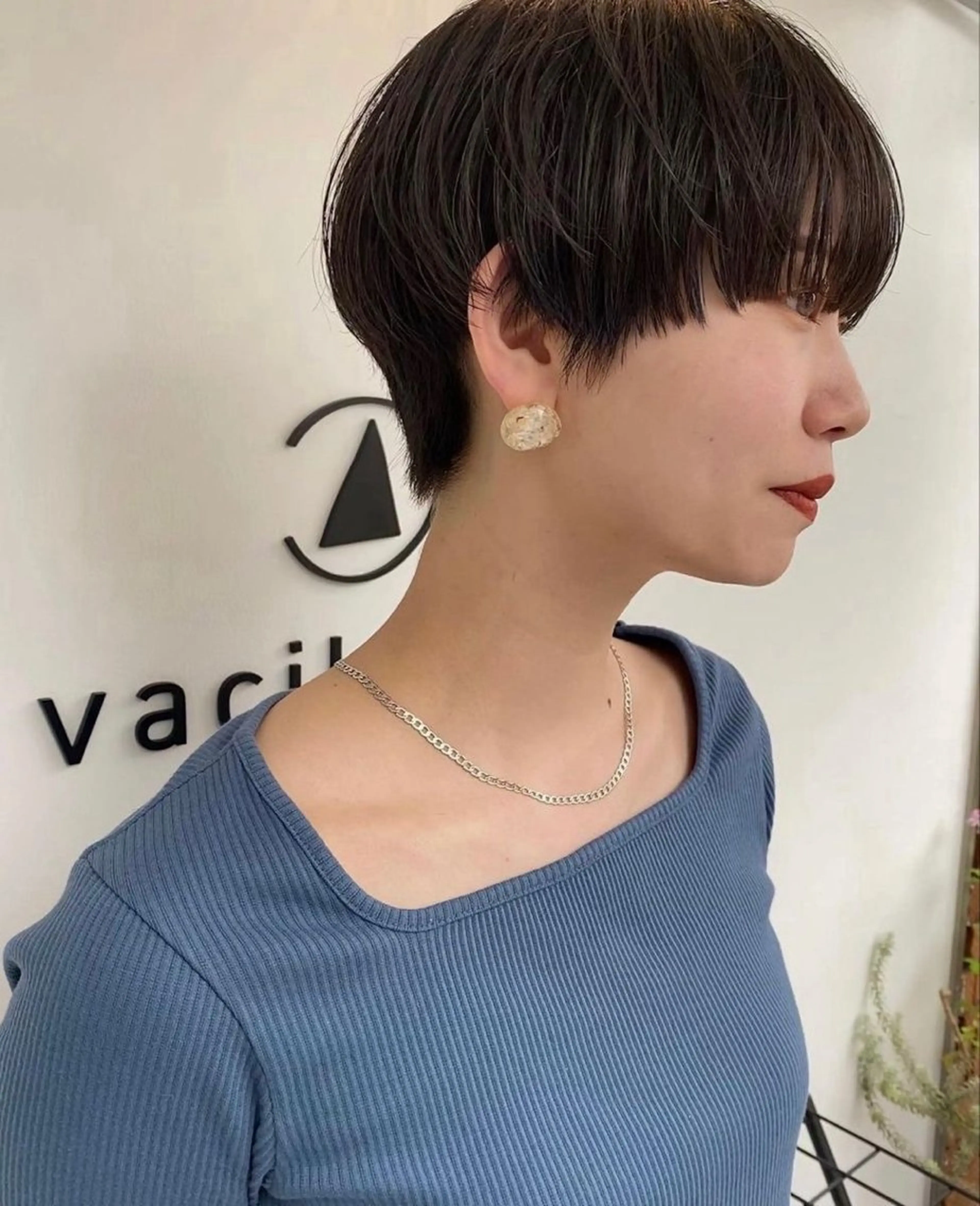 ショート 加藤木麻彩 NEROのヘアスタイル