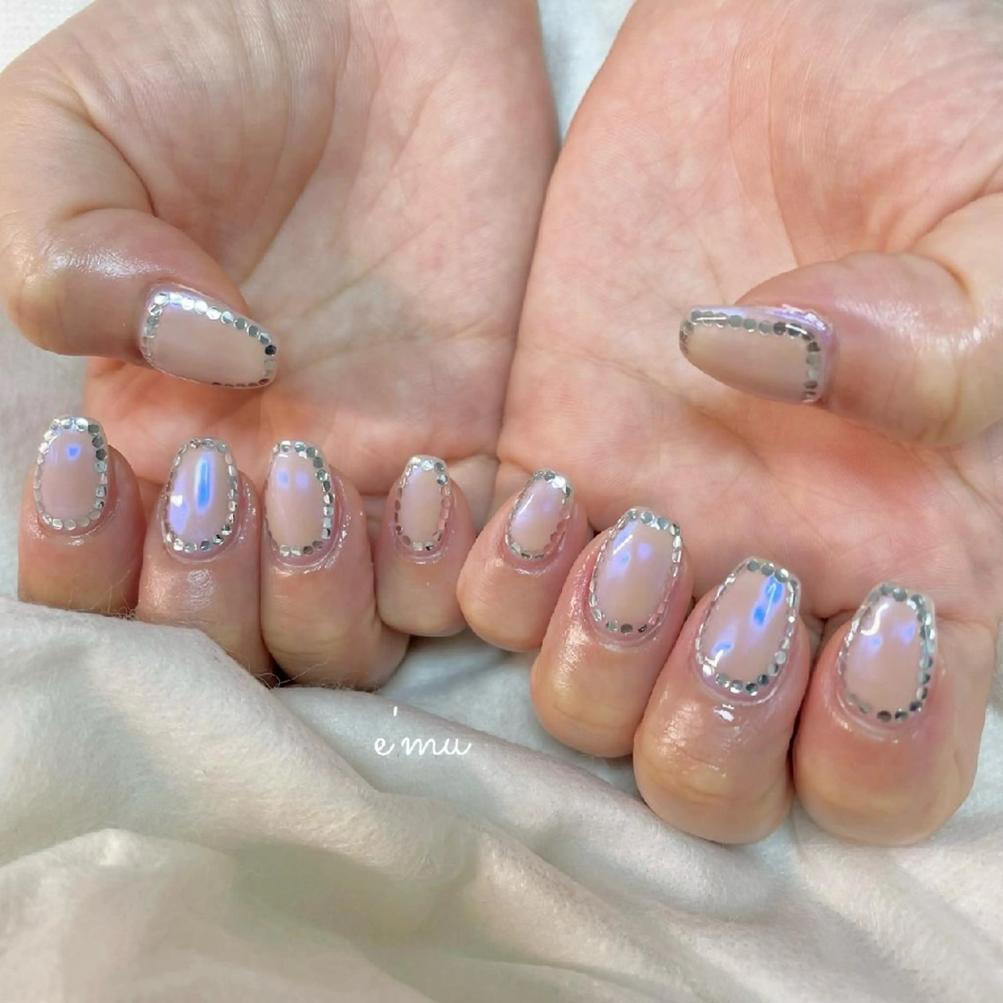 ネイル オーロラネイル シンプルネイル nail salon e'mu💐のネイルデザイン