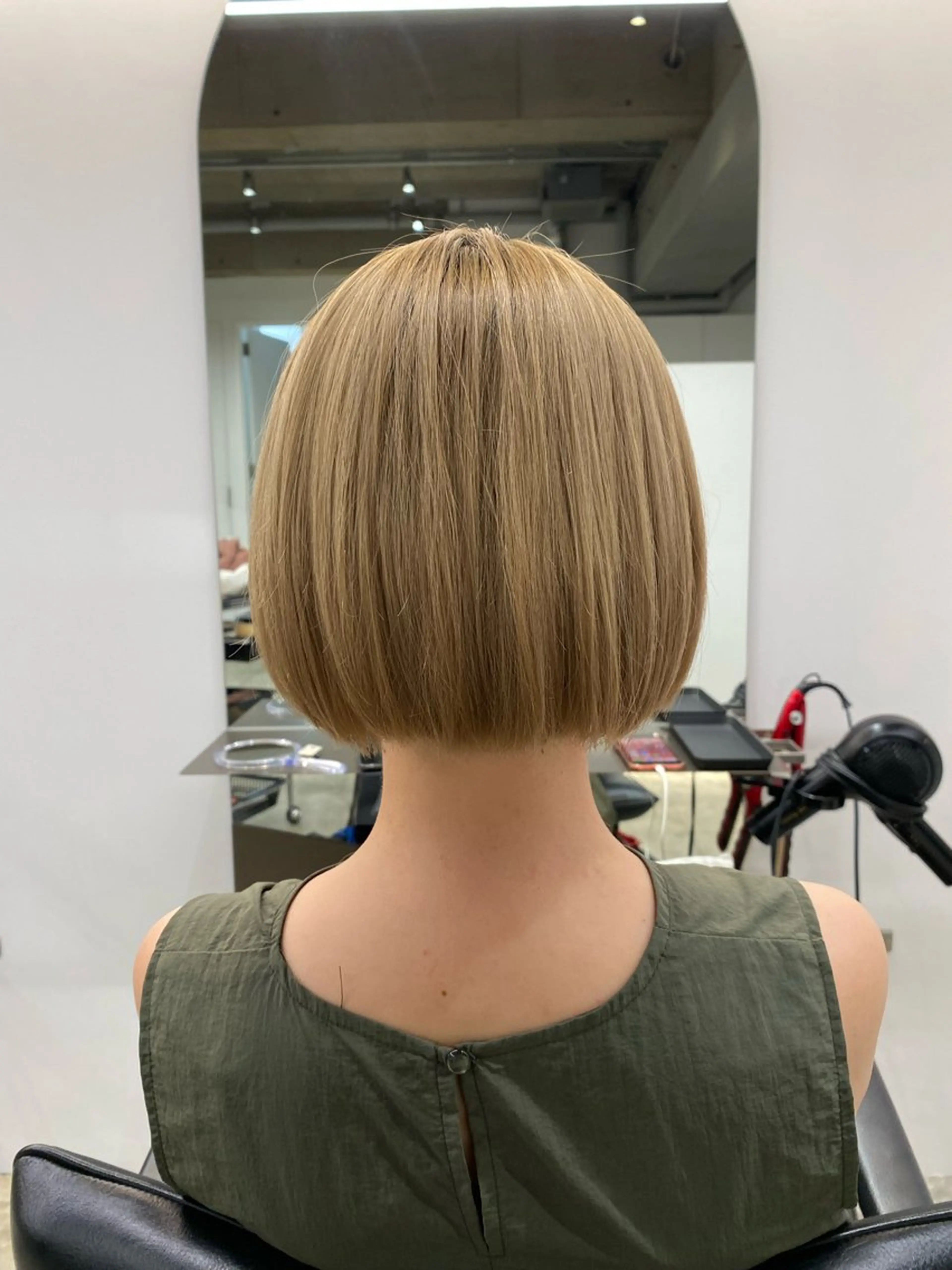 ショート カット ヘアカラー ボブカット/ 尾崎龍聖のヘアスタイル