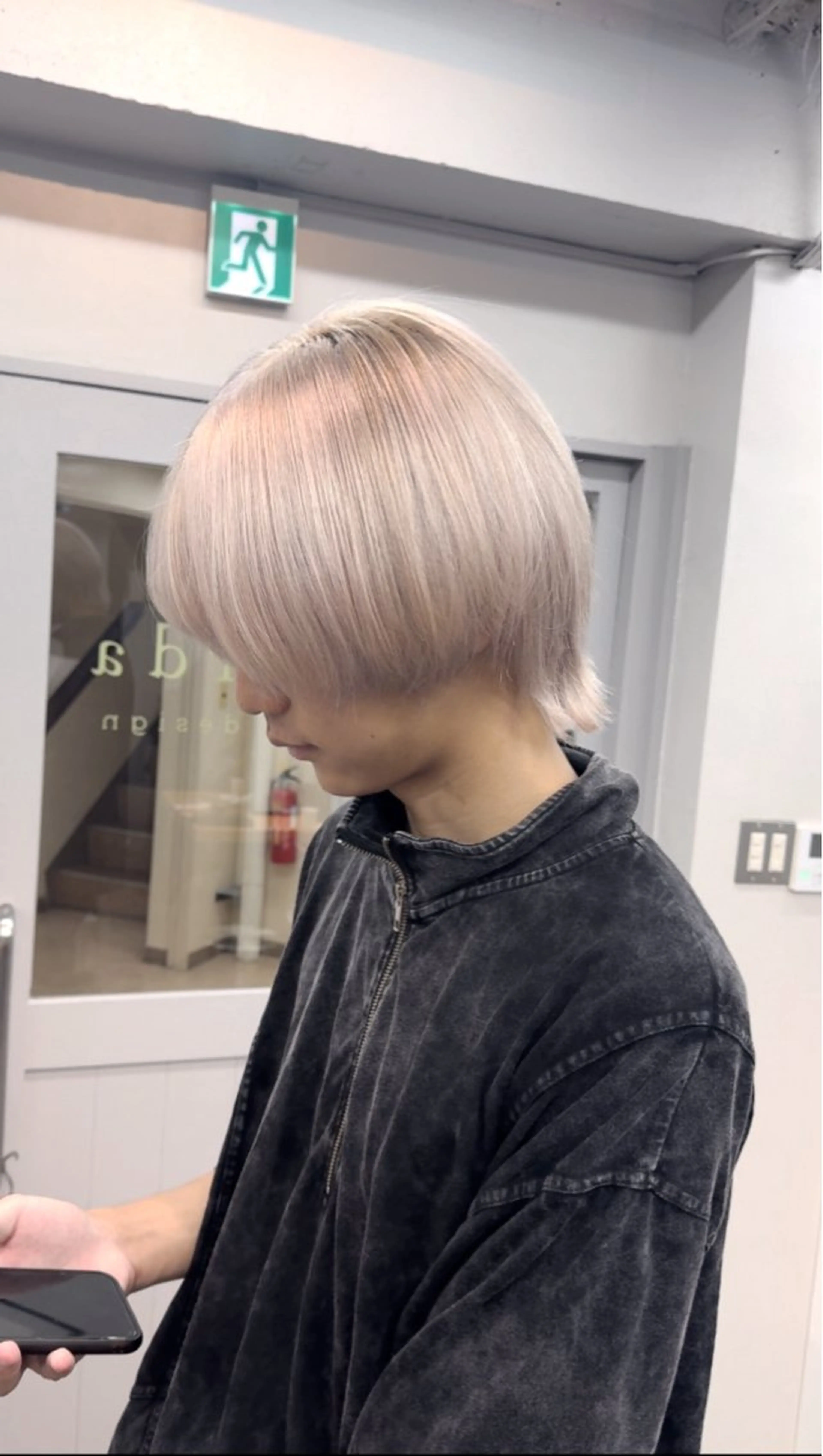 ショート ヘアカラー トリートメント ブリーチ/ ハイトーンShugaのヘアスタイル