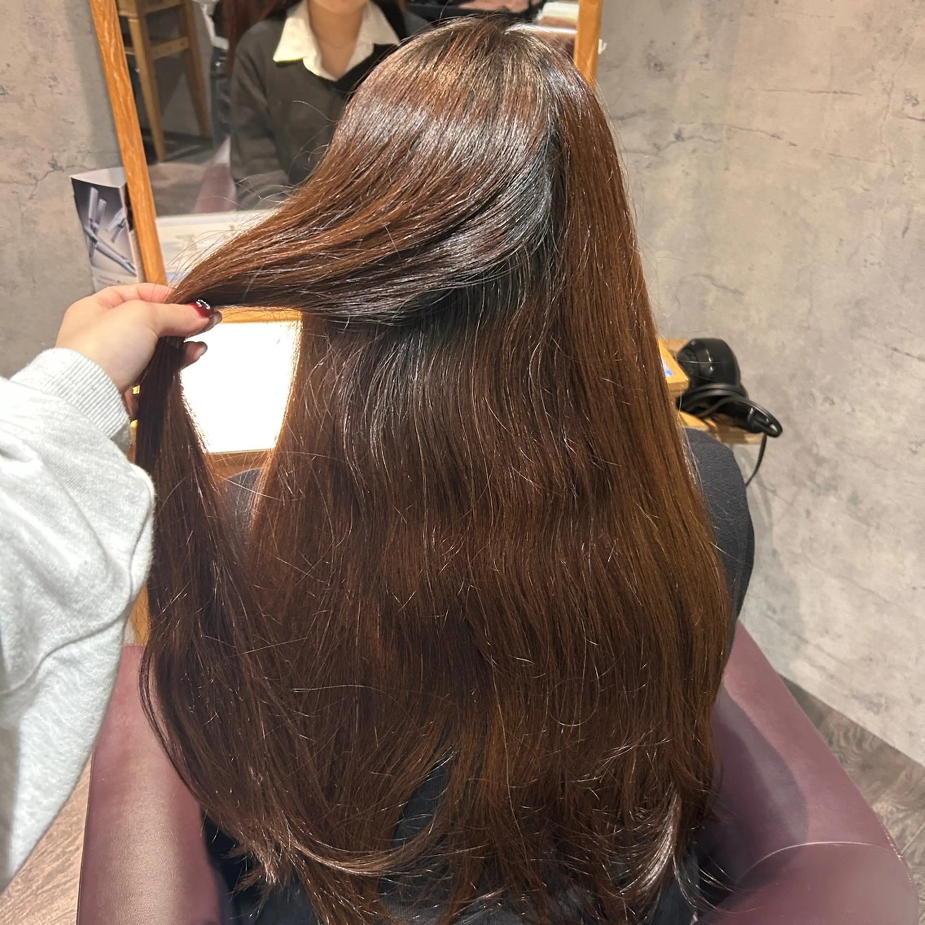 ロング パーマ ハイトーン🇰🇷 19歳美容師アリルのヘアスタイル