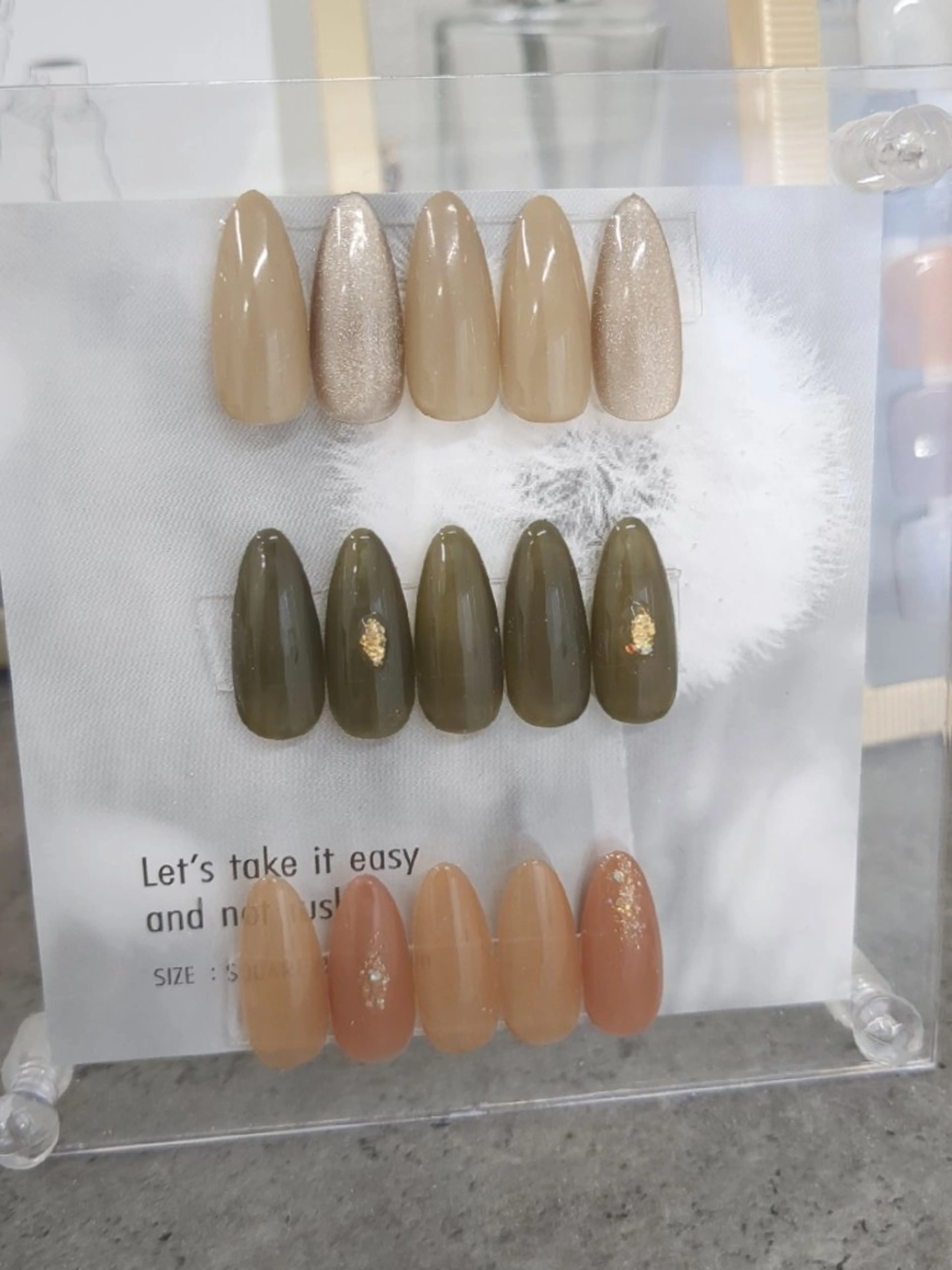 【ミニモ限定♥】9月シンプルコース💅✨オフ込み💕9月サンプルからお選びいただけます❣️配置換え、カラー変更も🆗💕の写真