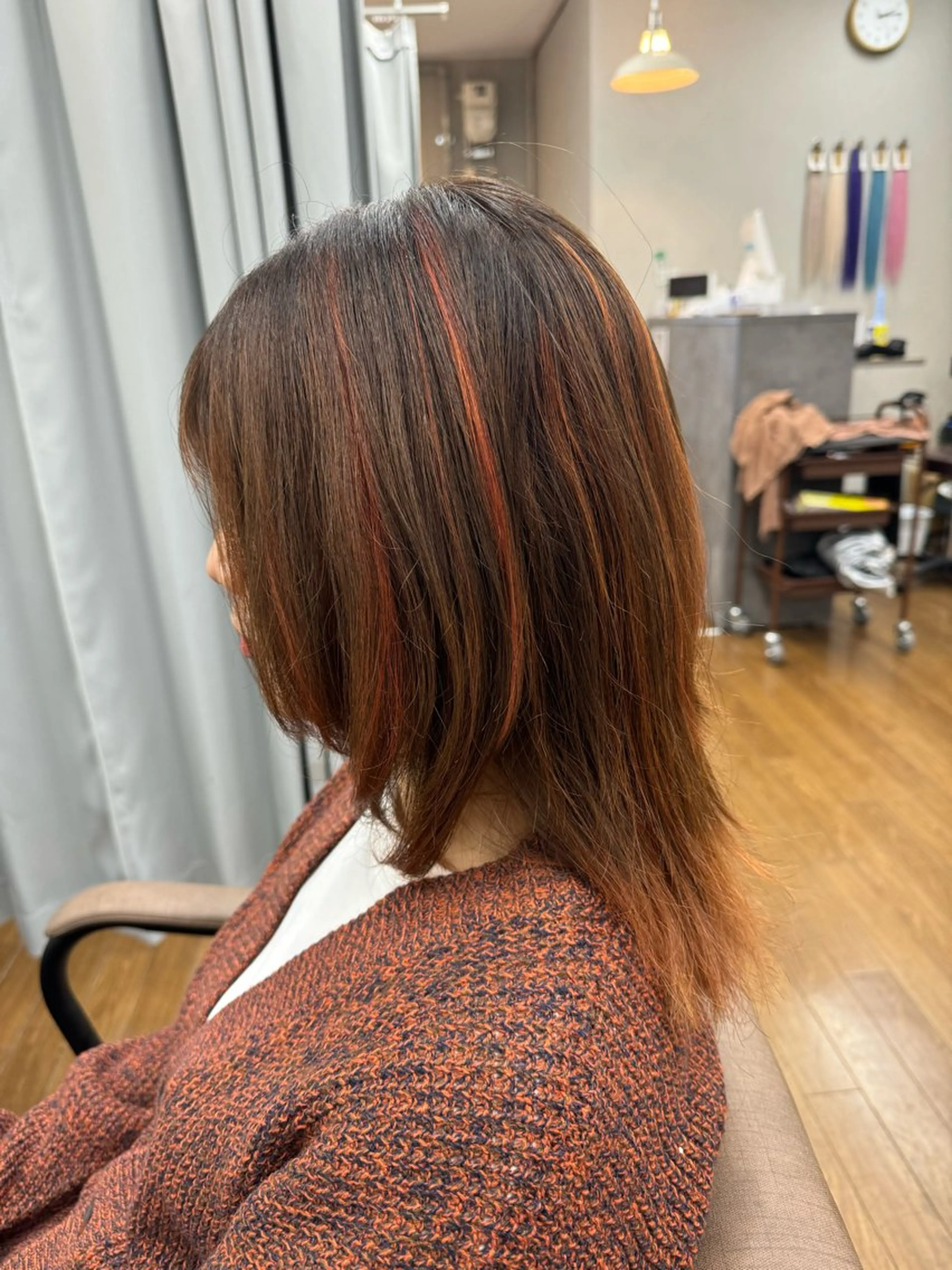 セミロング ハイライト カット ヘアカラー TELA HAIR 稲毛店　千尋のヘアスタイル