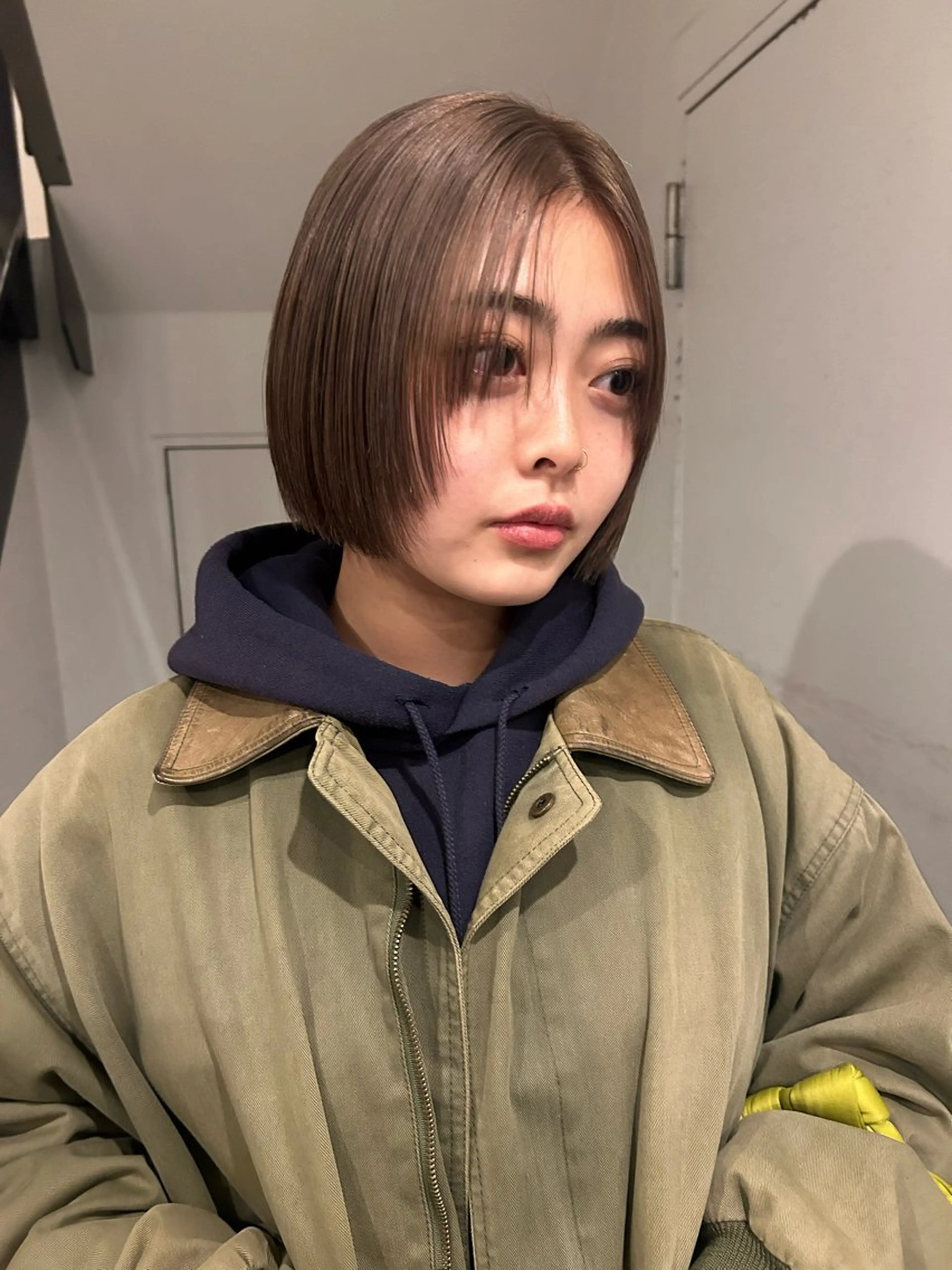 ショート カラー カット ヘアカラー トリートメント hen所属・心斎橋/レイヤー/ ブリーチ/モエのヘアスタイル