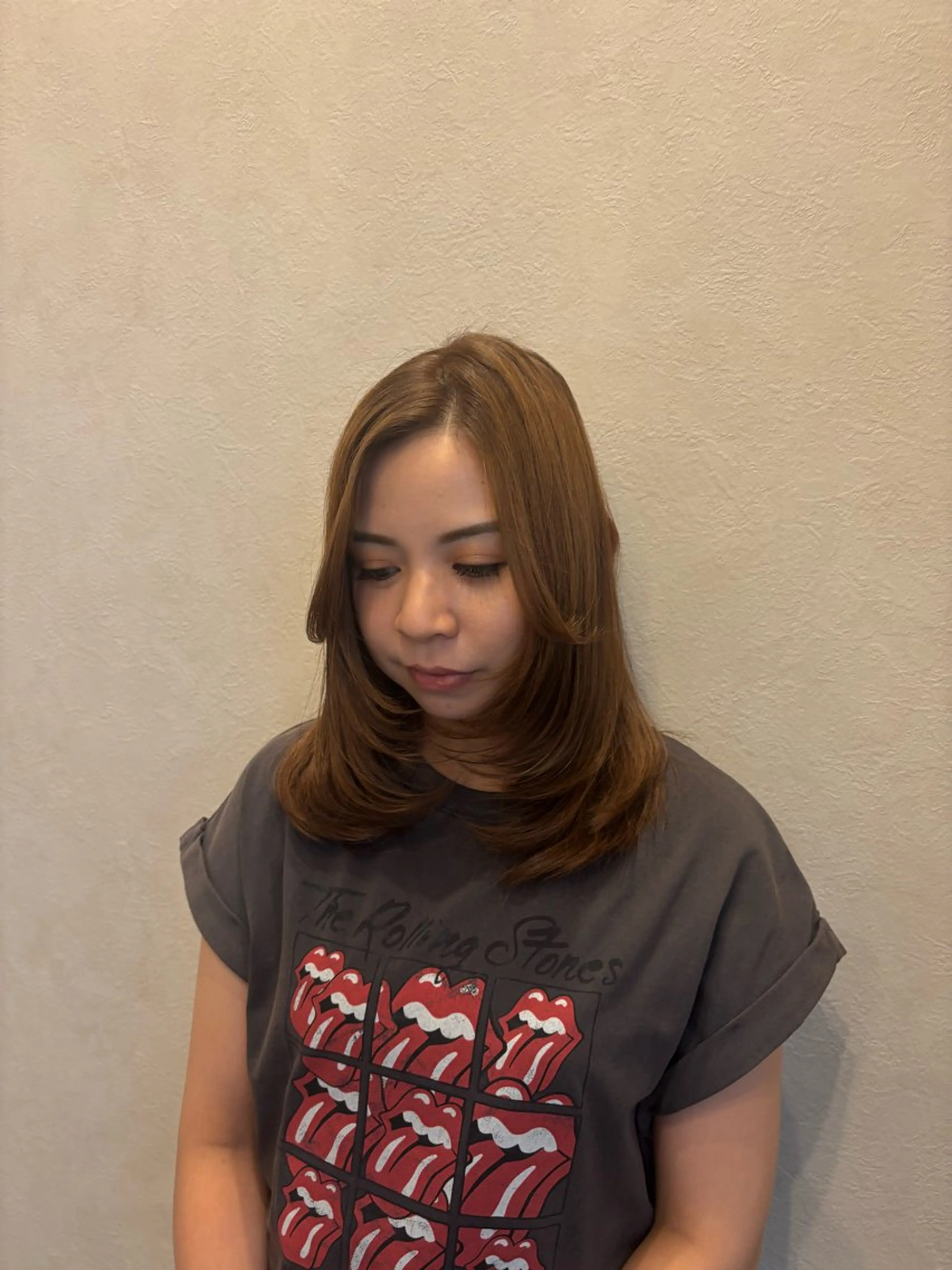 ミディアム カラー カット ヘアカラー 𝐋𝐎𝐎𝐒𝐄 ❤︎ 𝐑𝐈𝐎のヘアスタイル