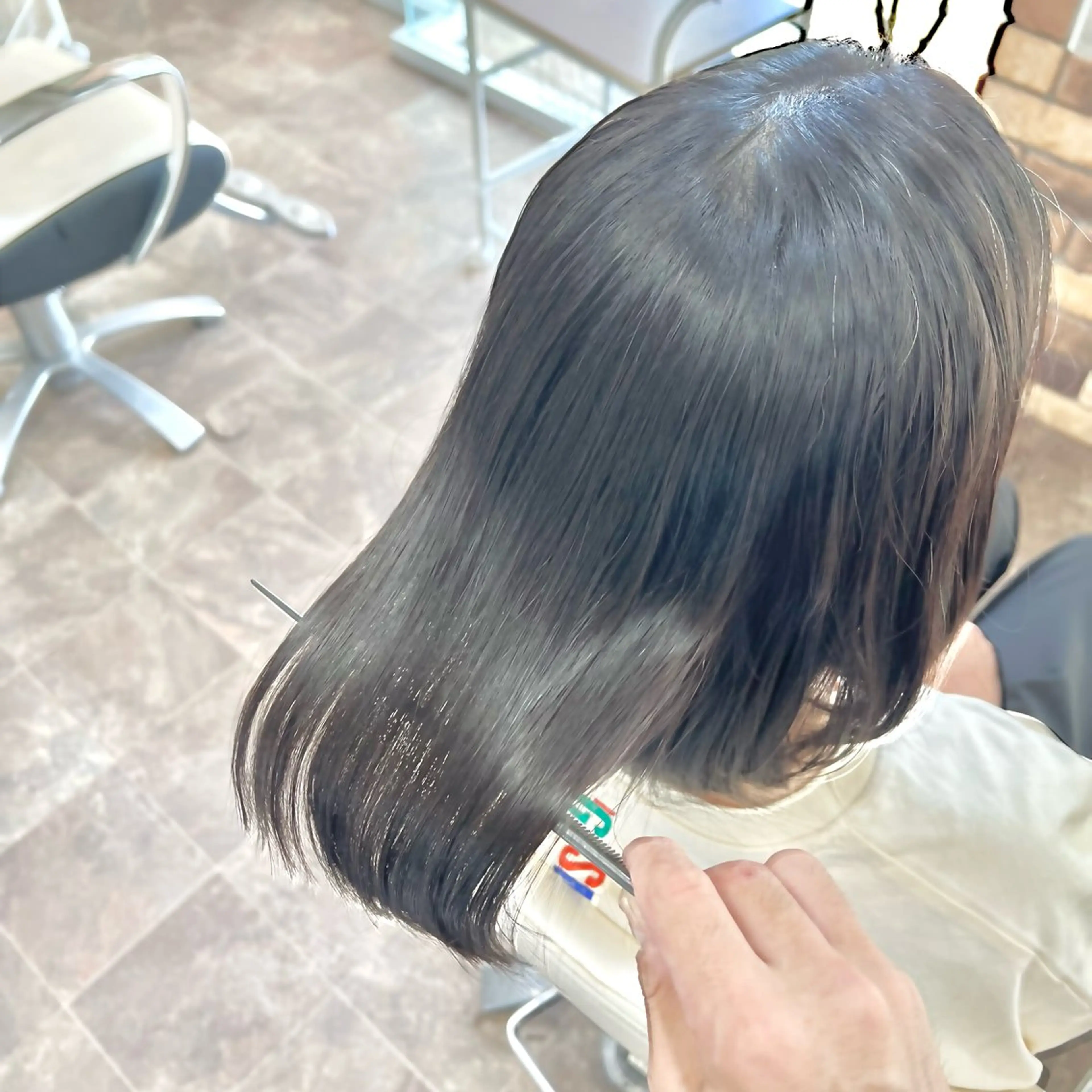 ミディアム 髪質改善 縮毛矯正 カット 縮毛矯正 トリートメント スパークヘア所属・大人女性の縮毛矯正/ お手入れ簡単/馬渕樹のヘアスタイル