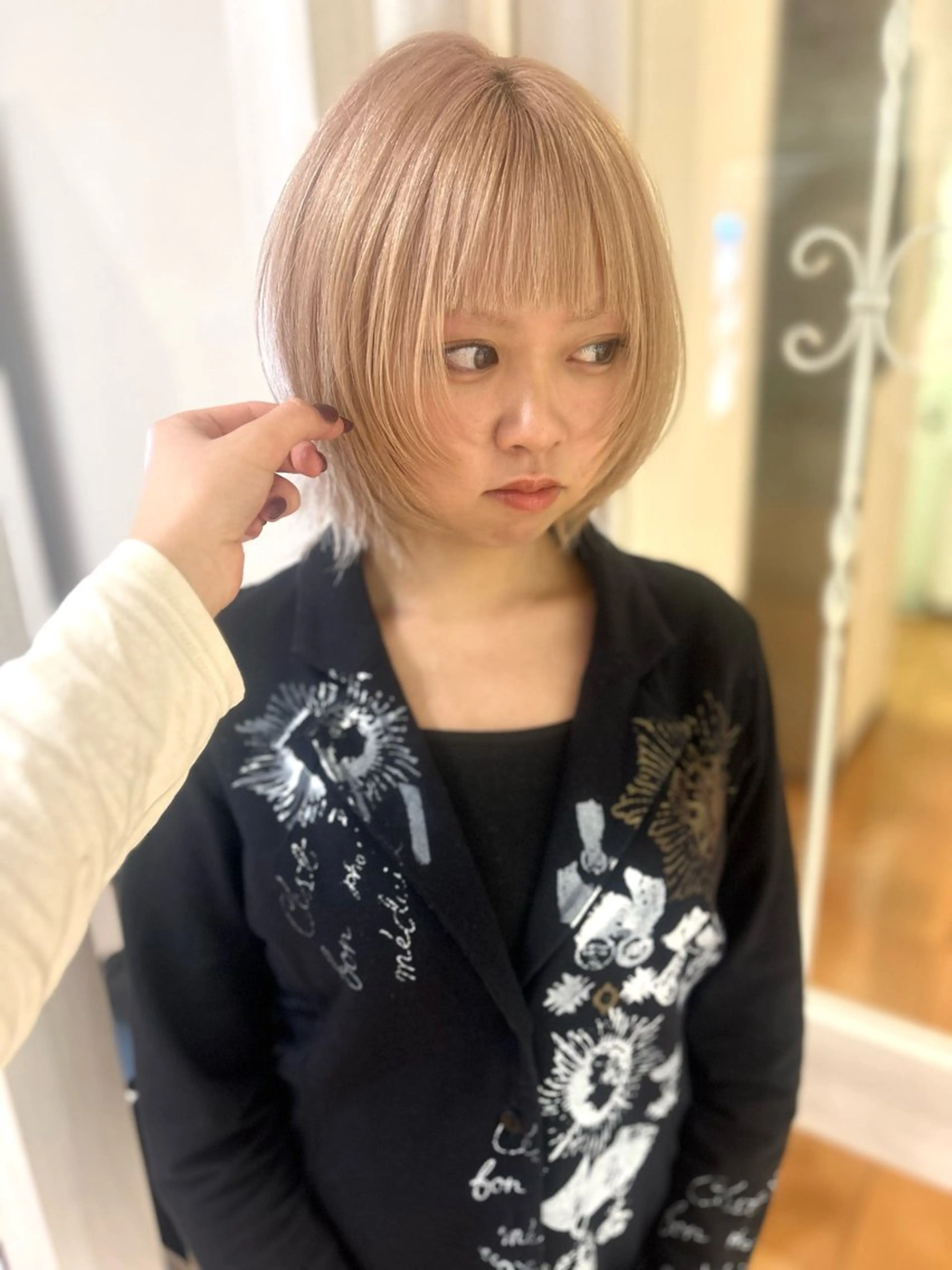 カラー ベージュカラー ホワイトベージュ ボブ ヘアカラー CIEL 難波店所属・🎀透明感/レイヤ ー/Kotona🎀のヘアスタイル