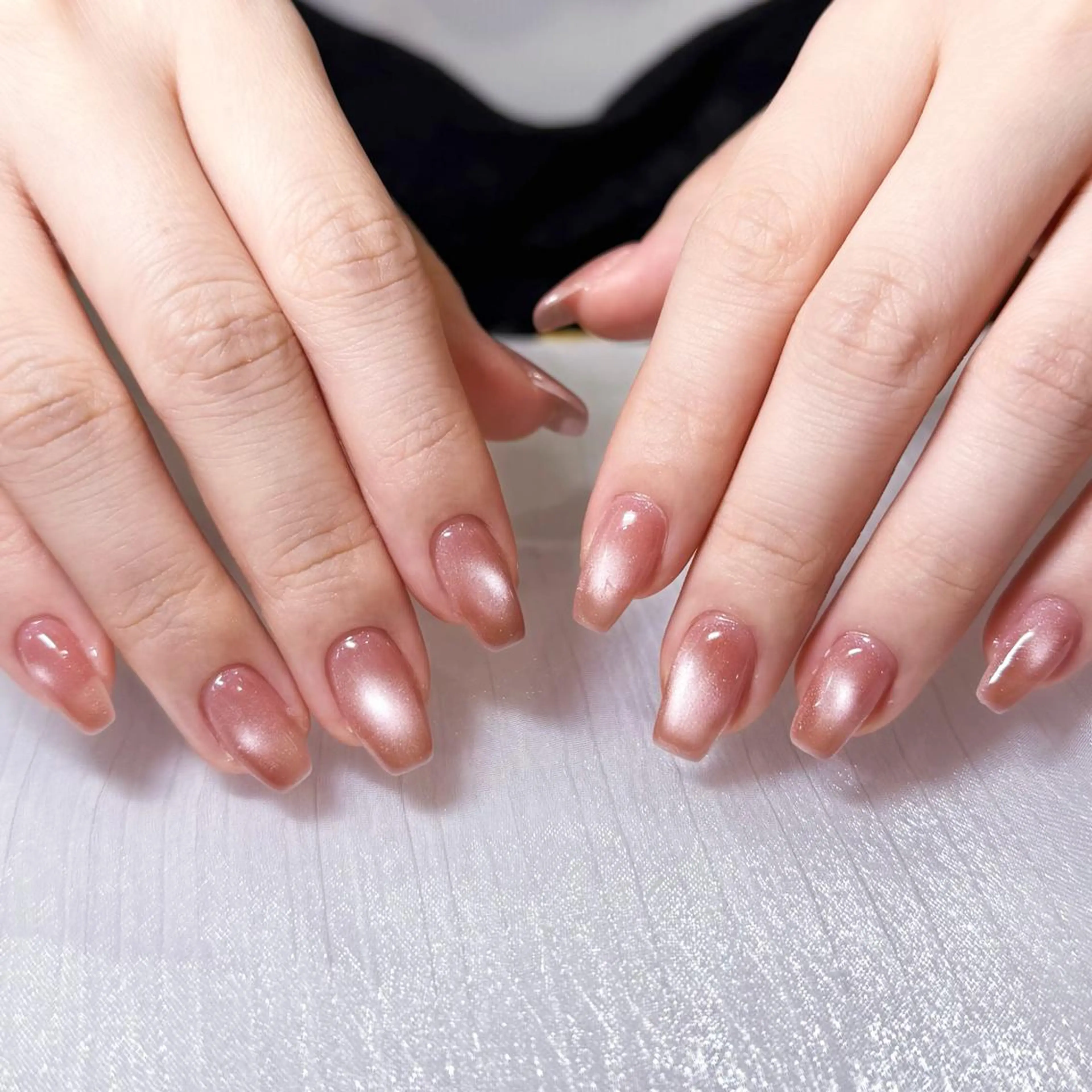 ネイル アートネイル オーロラネイル ガーリー キラキラネイル 韓国ネイル ハンドネイル DIAMOND 💅のネイルデザイン
