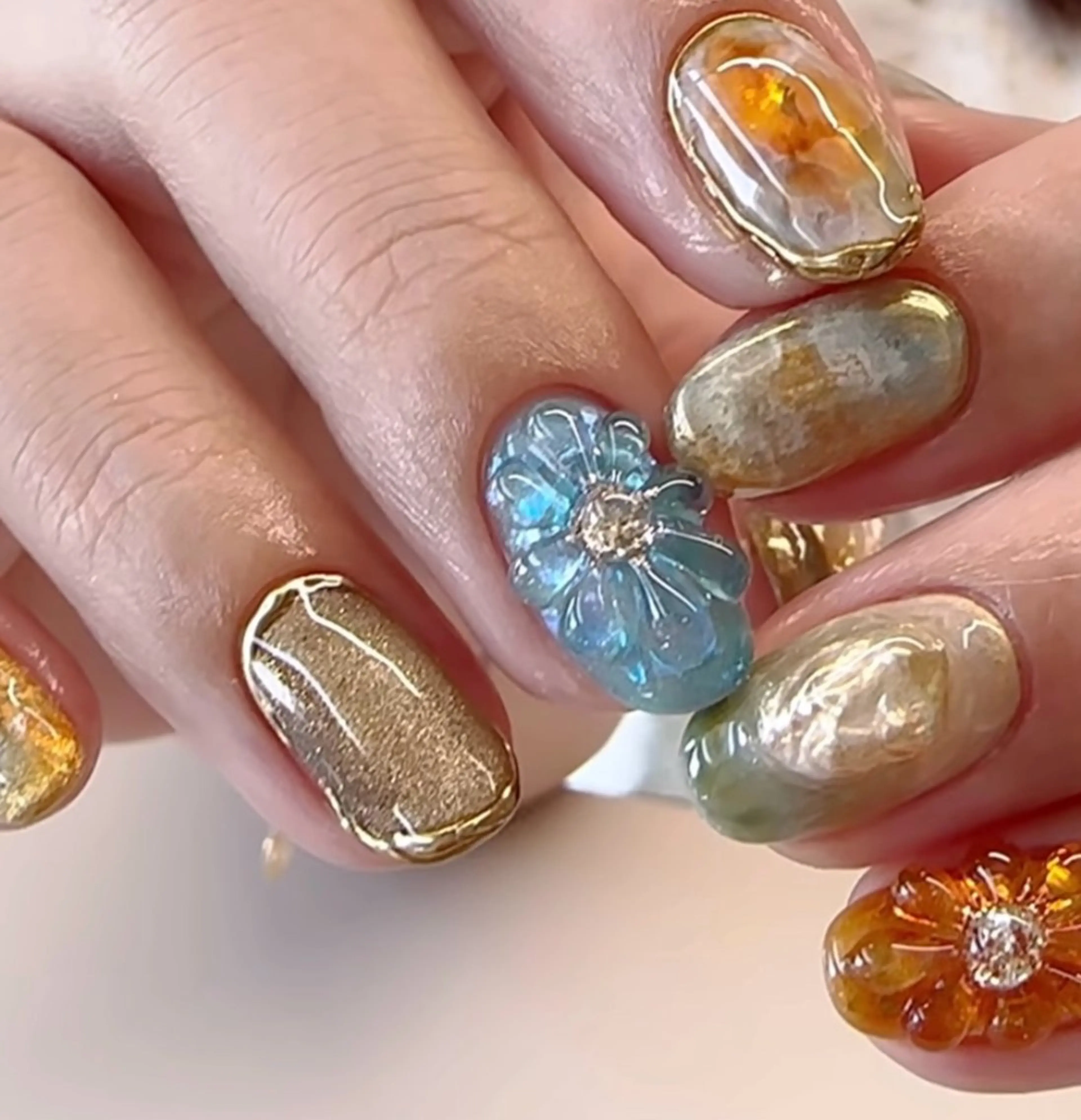 ネイル フラワーネイル ニュアンスネイル ぷっくりネイル Belle　ネイル＆ ホワイトニングサロンのネイルデザイン