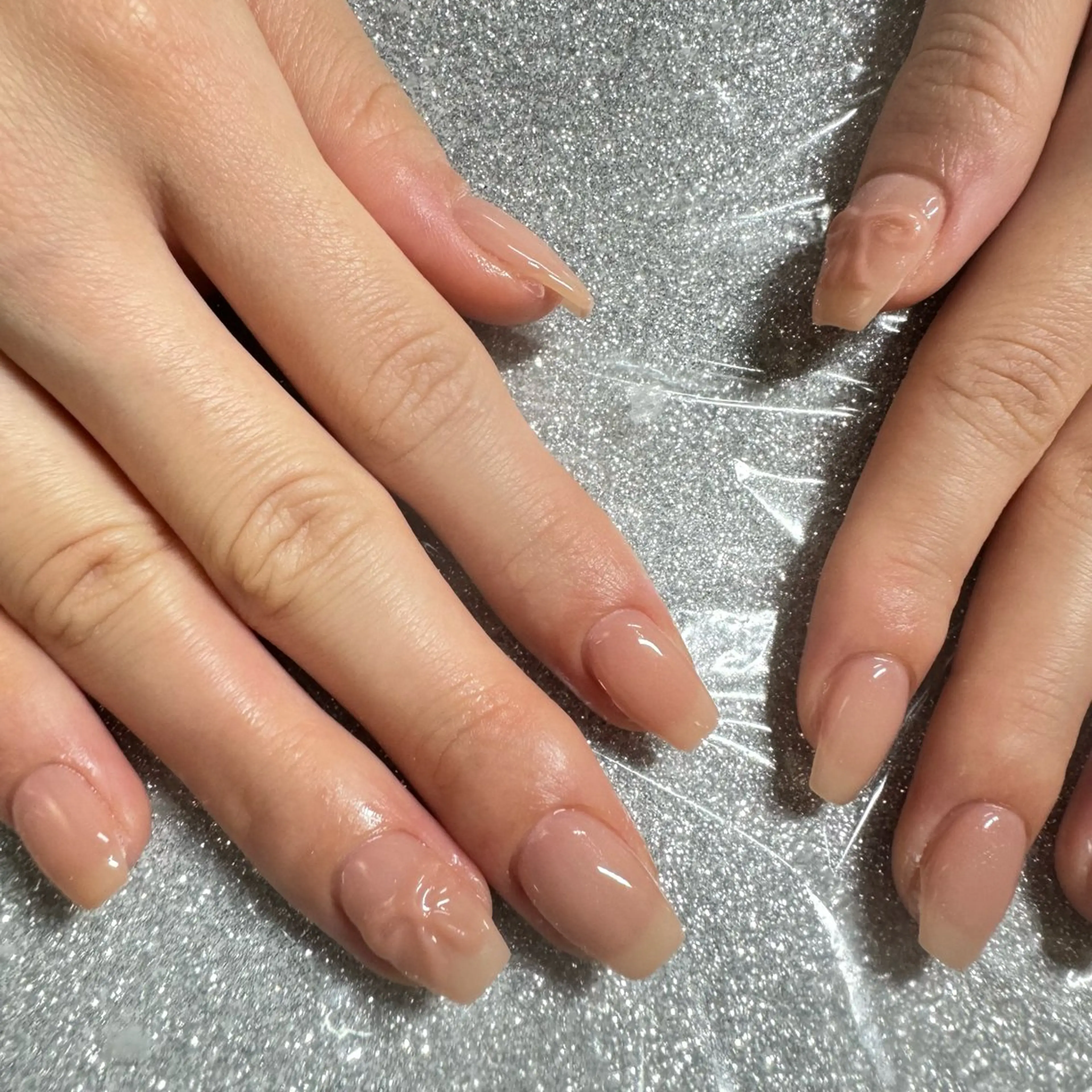 ネイル ハンドネイル VIERU RIRIKA🌻のネイルデザイン