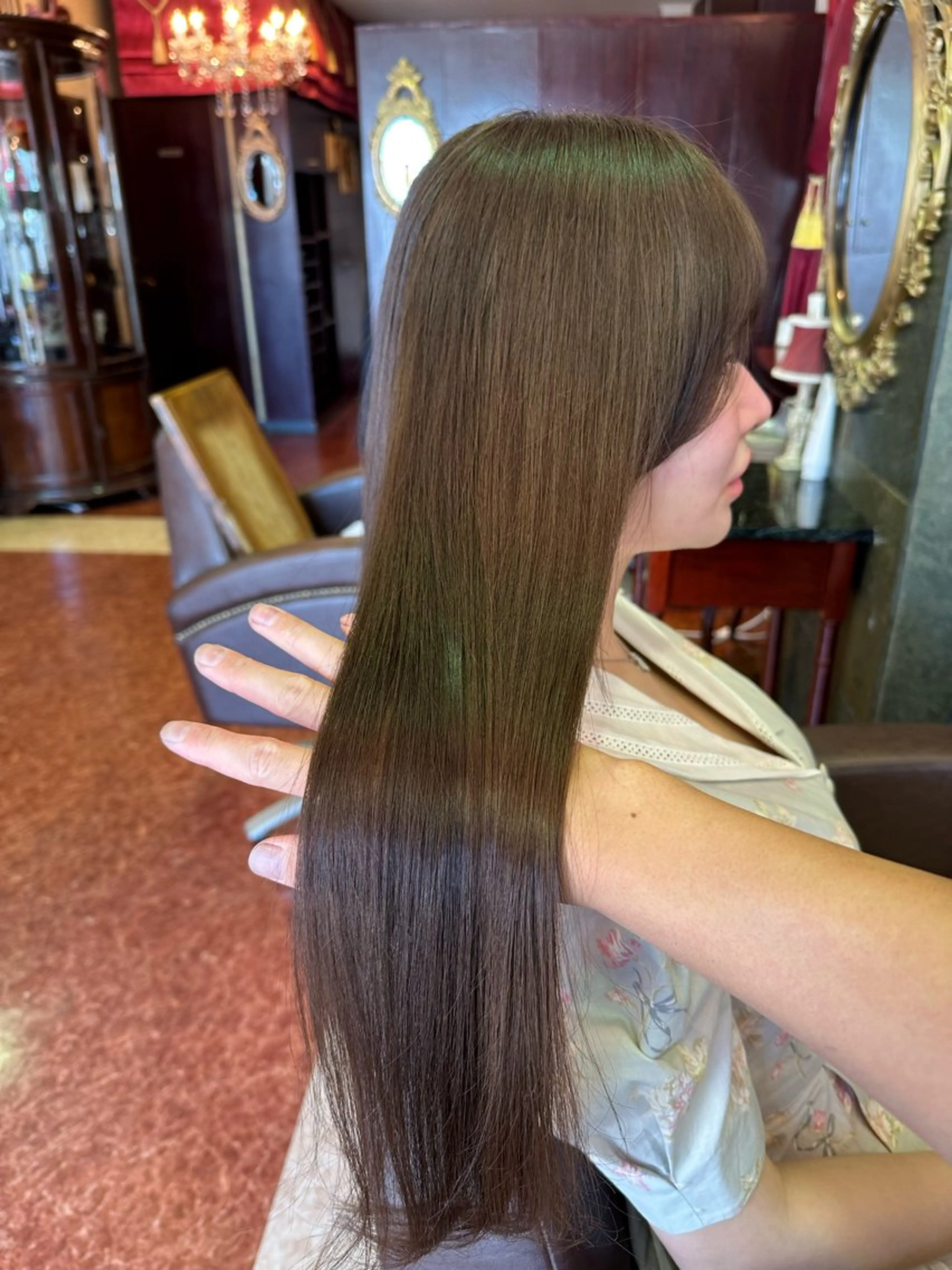 ロング カラー ベージュカラー ブリーチ ブラウンカラー 透明感カラー グレージュ カット ヘアカラー トリートメント 【レイヤー/韓国風 /髪質改善】RINのヘアスタイル