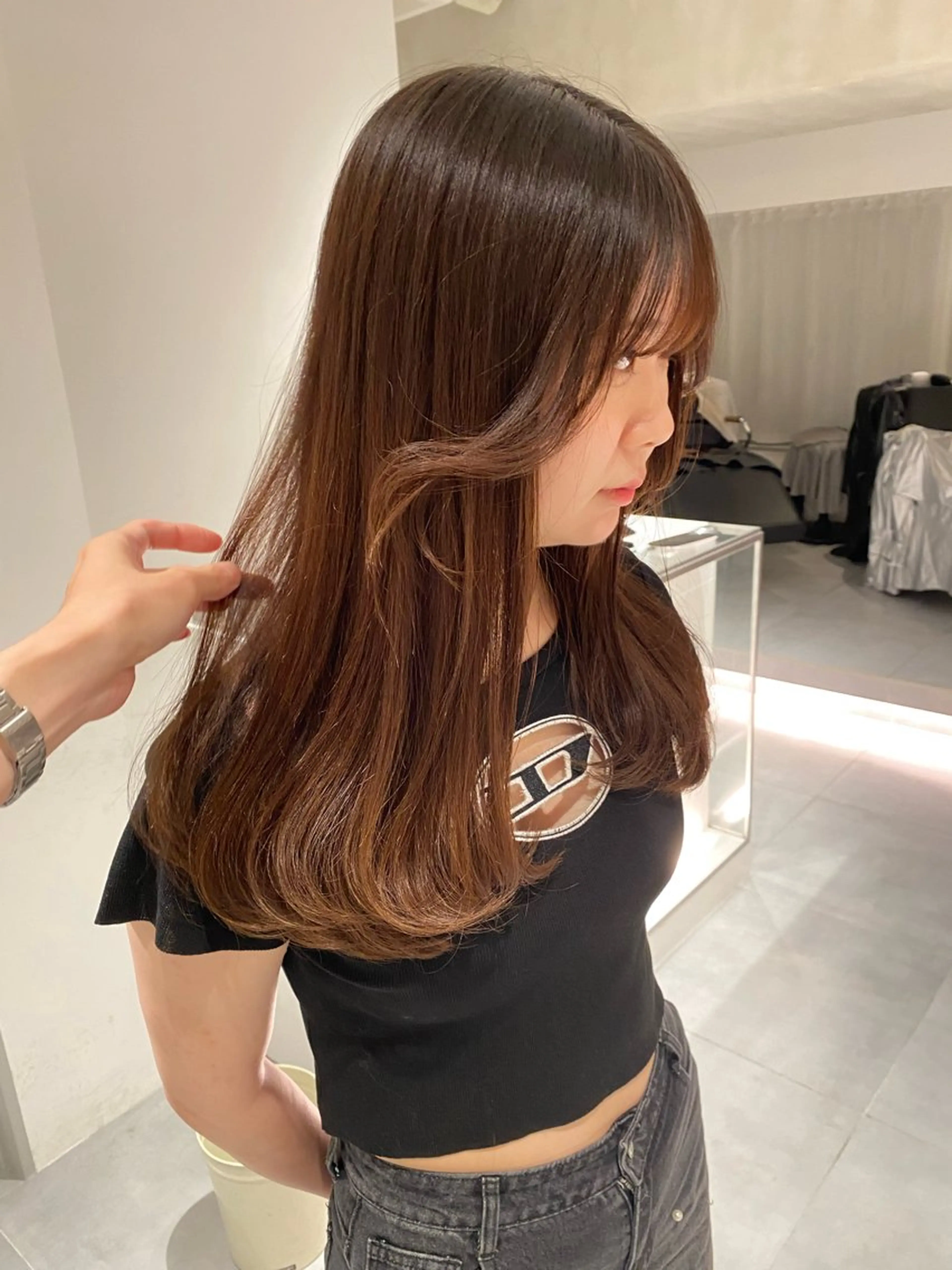 ロング カット ヘアカラー トリートメント ヘッドスパ ヘアセット 小顔ショート✨️ RIEのヘアスタイル