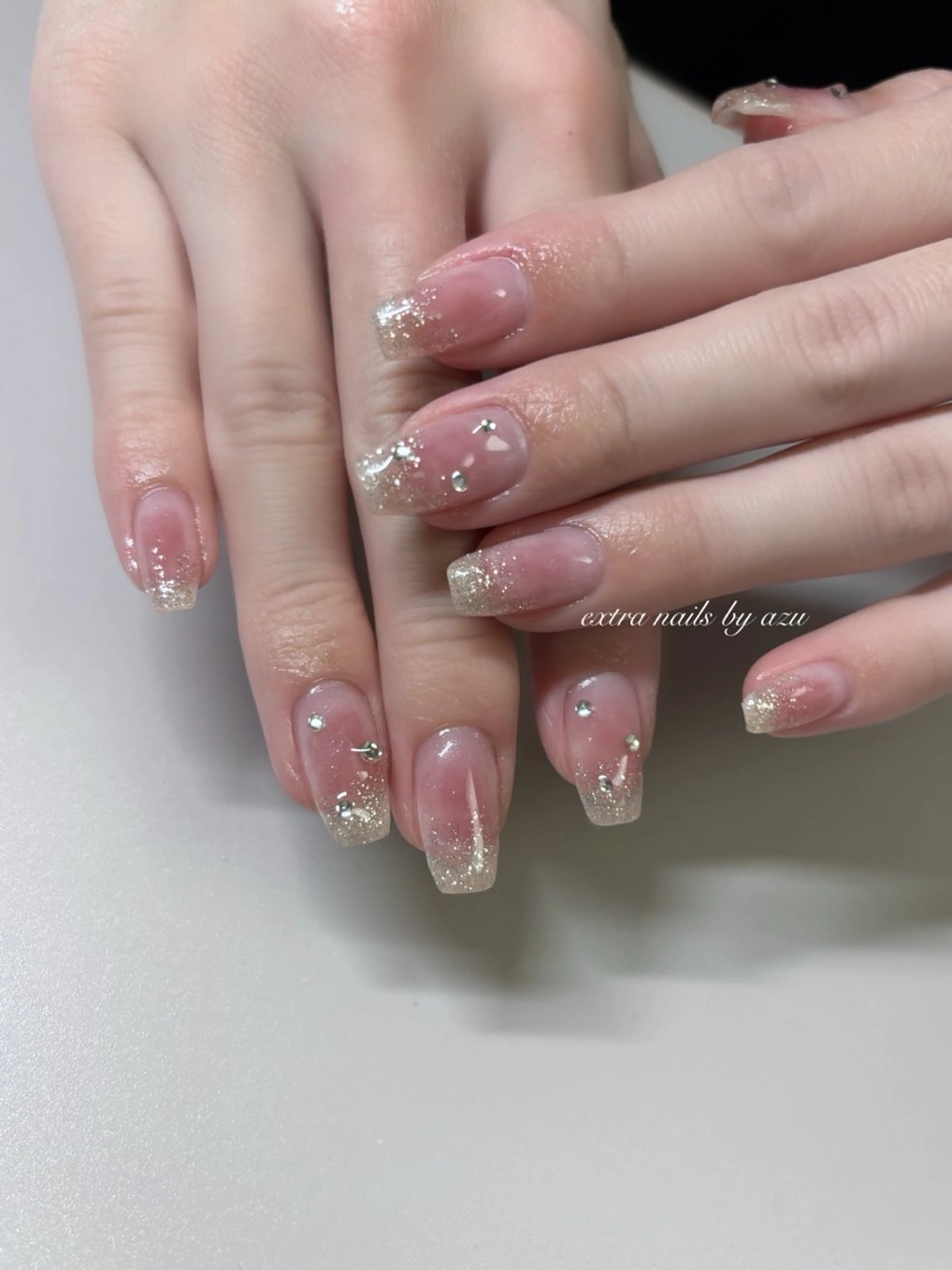 ネイル チークネイル ハンドネイル extranails ／lemellaのネイルデザイン