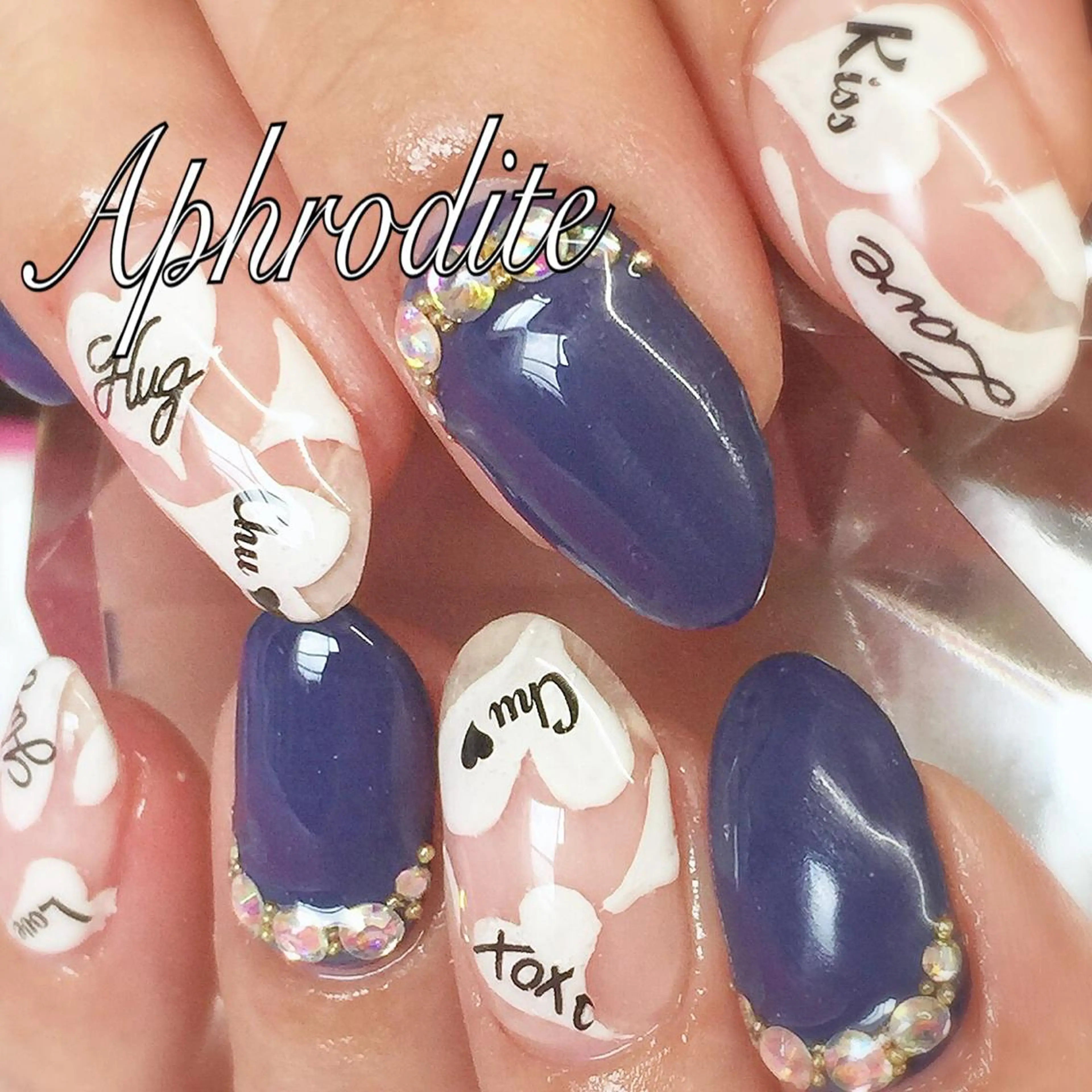 ネイル APHRODITE Nagisaのネイルデザイン
