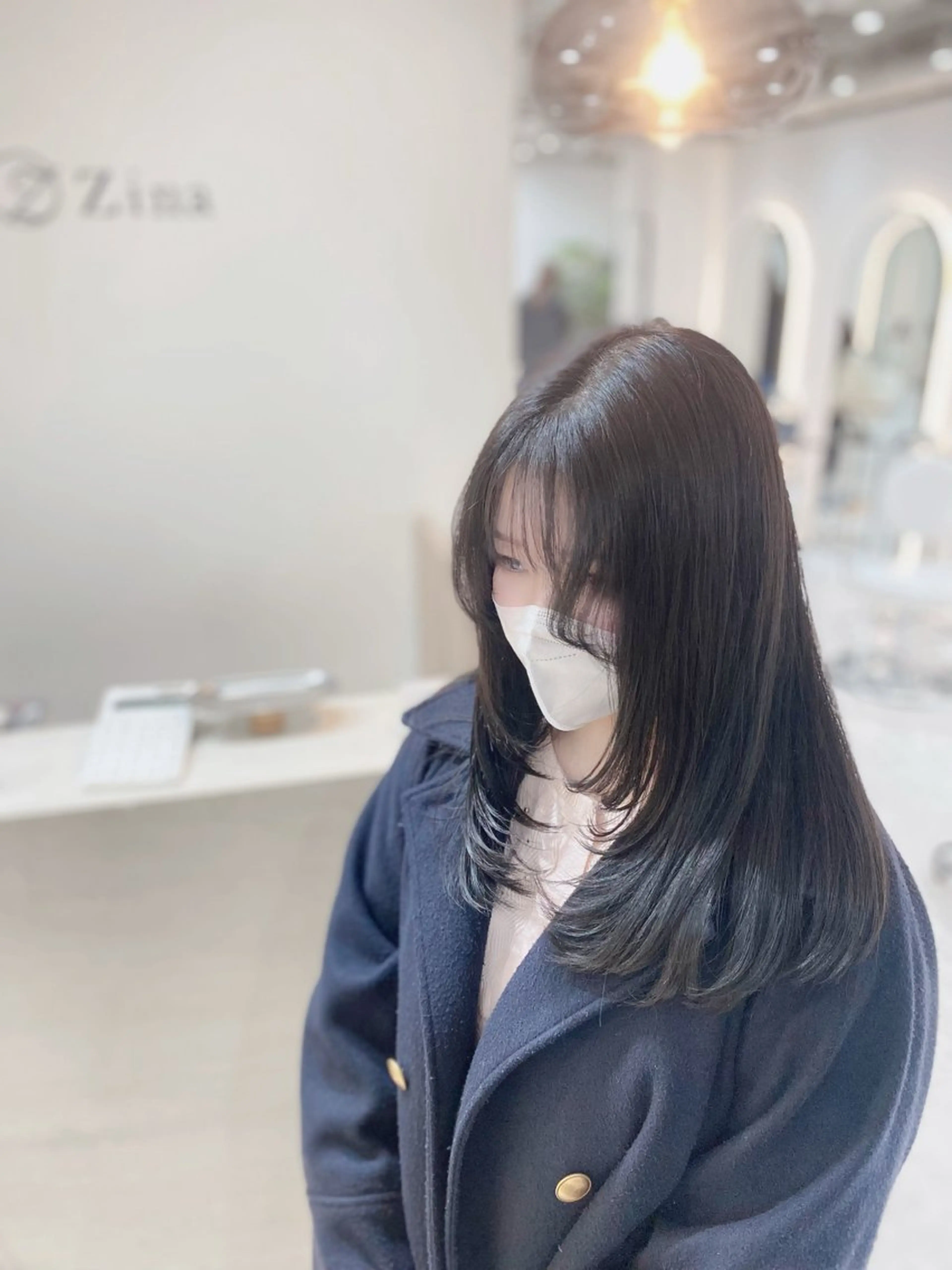 ロング カラー 透明感カラー グレージュ レイヤーカット 艶髪・透明感カラー・ 韓国ヘア・Yuriのヘアスタイル