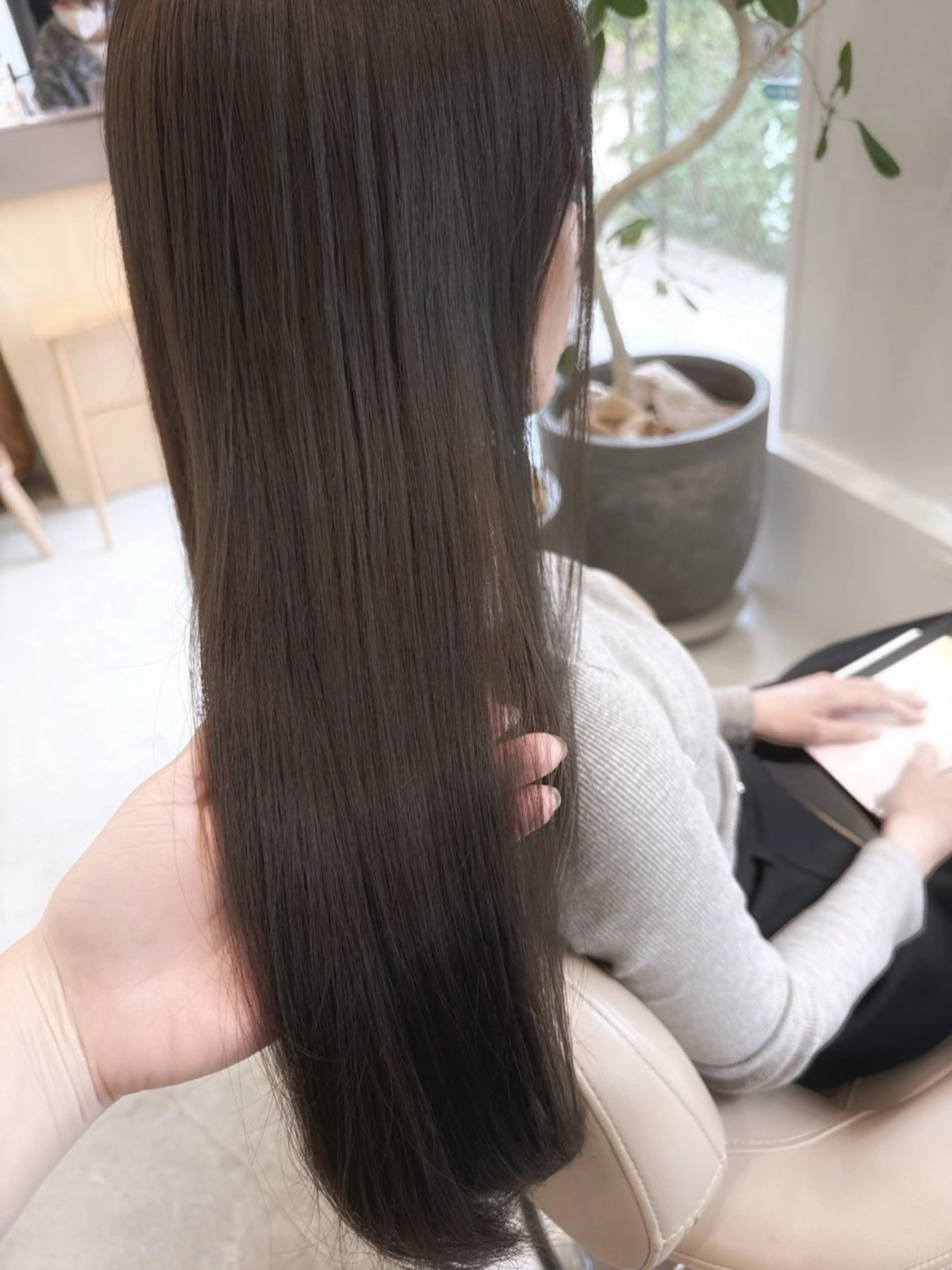 ロング ヘアカラー トリートメント U too e’s 鎌倉🌿堀岡千紘のヘアスタイル