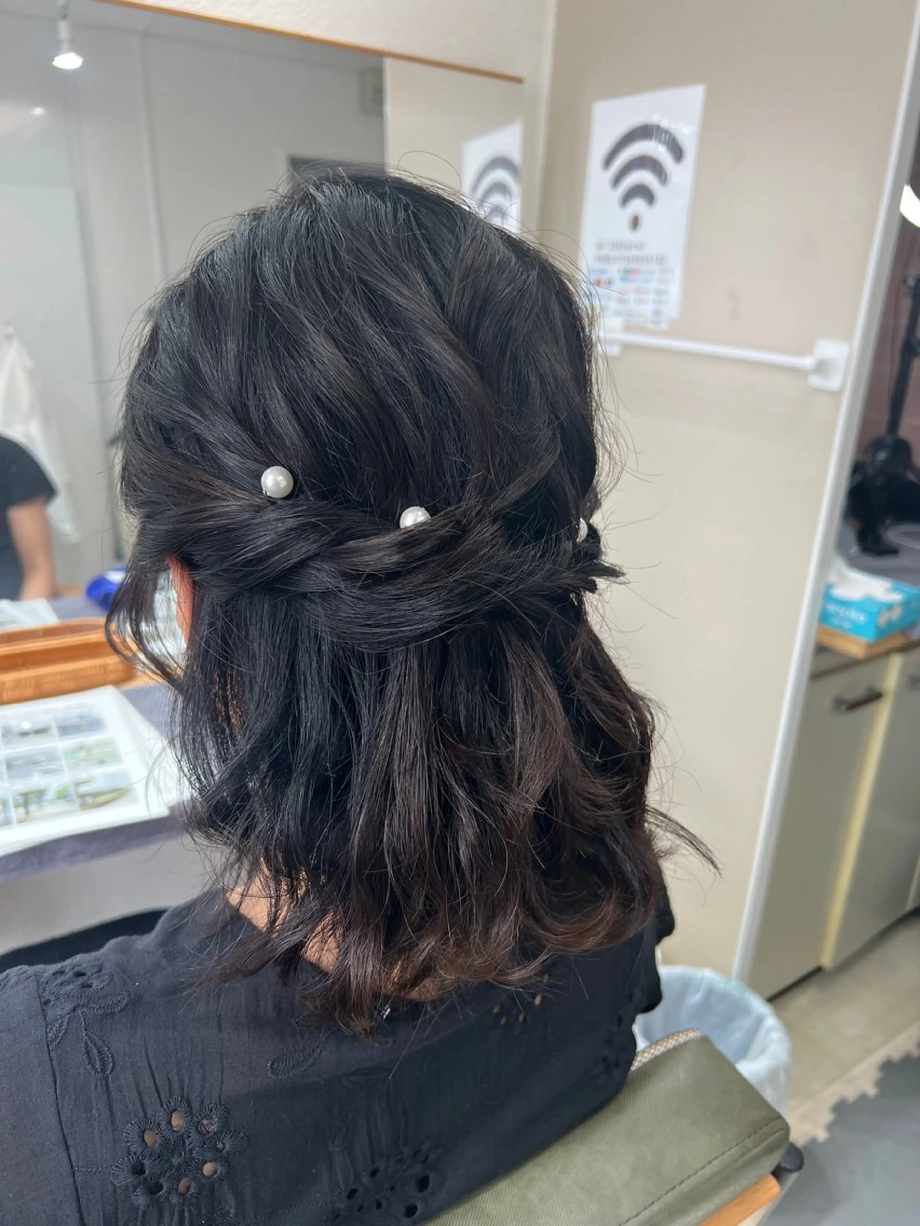 ミディアム ヘアアレンジ ハーフアップ 山室 敬義のヘアスタイル