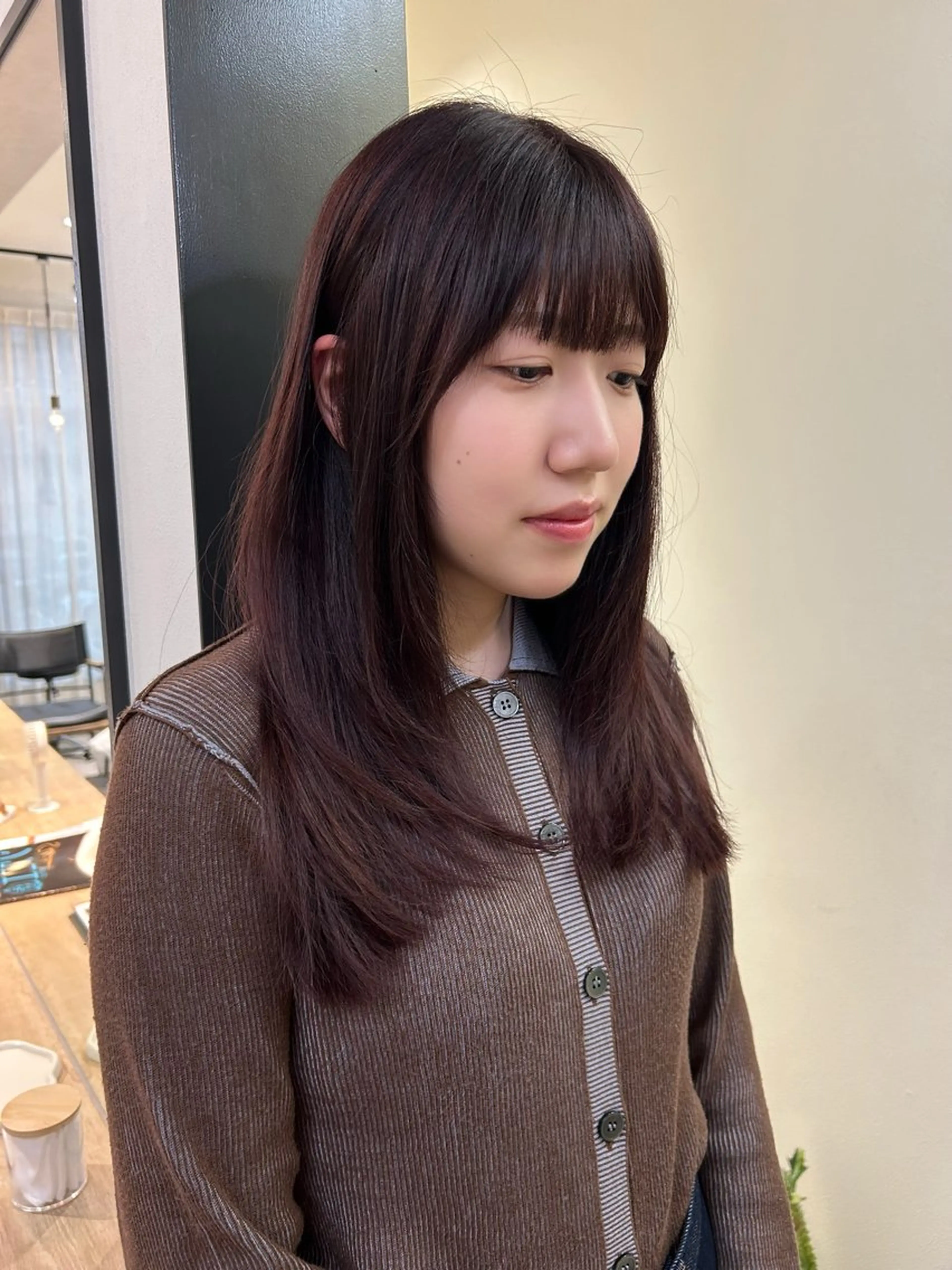 ロング カラー ブラウンカラー レッドカラー レッドブラウン 顔まわりレイヤー レイヤーカット カット ヘアカラー トリートメント hub hair レイヤー/透明感のヘアスタイル