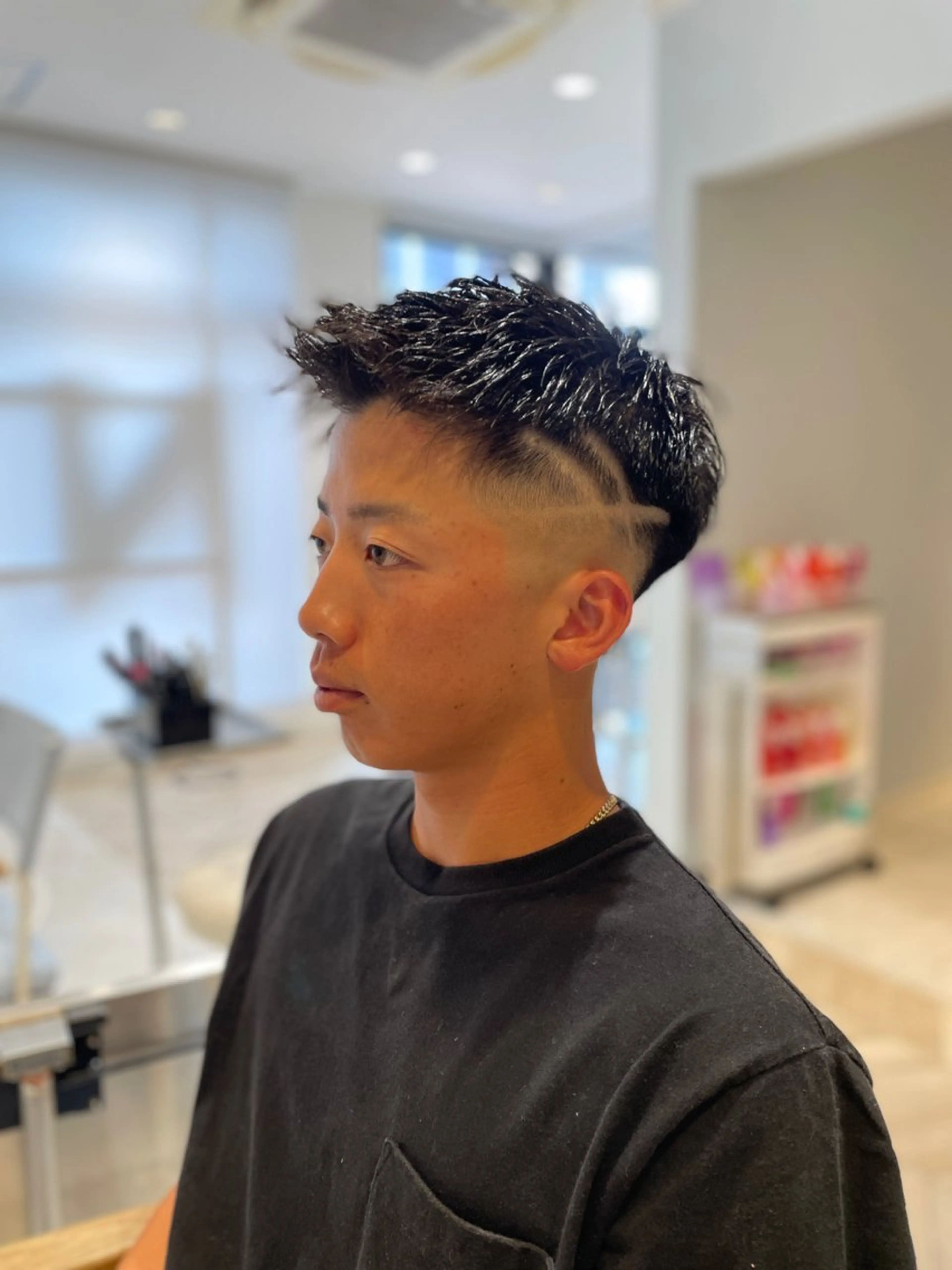 ショート メンズ フェードカット カット ツイスト/フェード / 古川　諒のヘアスタイル