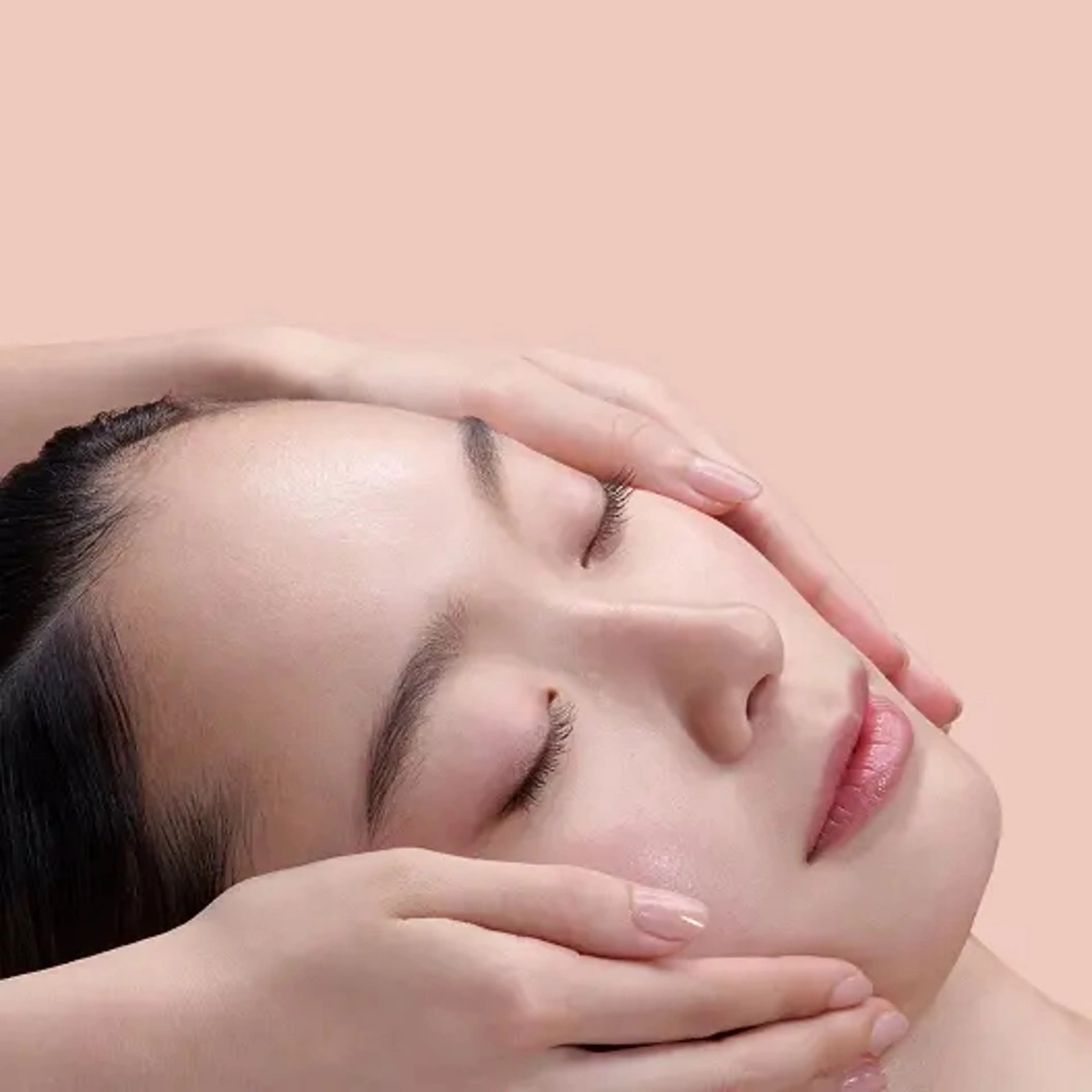 【お着替え不要でプロの技💆🏻‍♀️】忙しい方のためのフェイシャルエステ🌿(30分)+肌検査✨(30分)の写真
