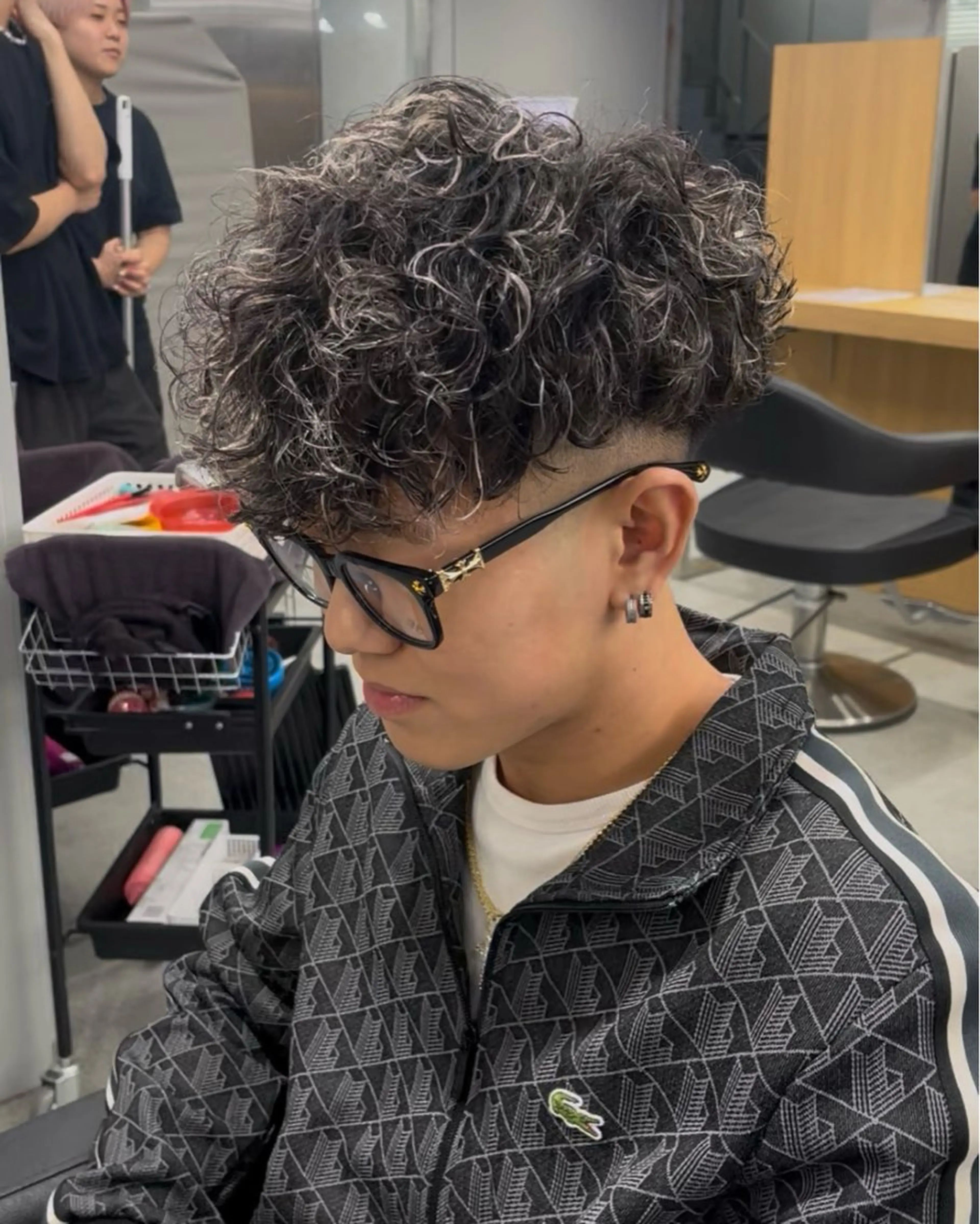 ショート カラー パーマ メンズ カット ヘアカラー パーマ 🔥スパイキー 特化🔥菊水皐暉🔥のヘアスタイル