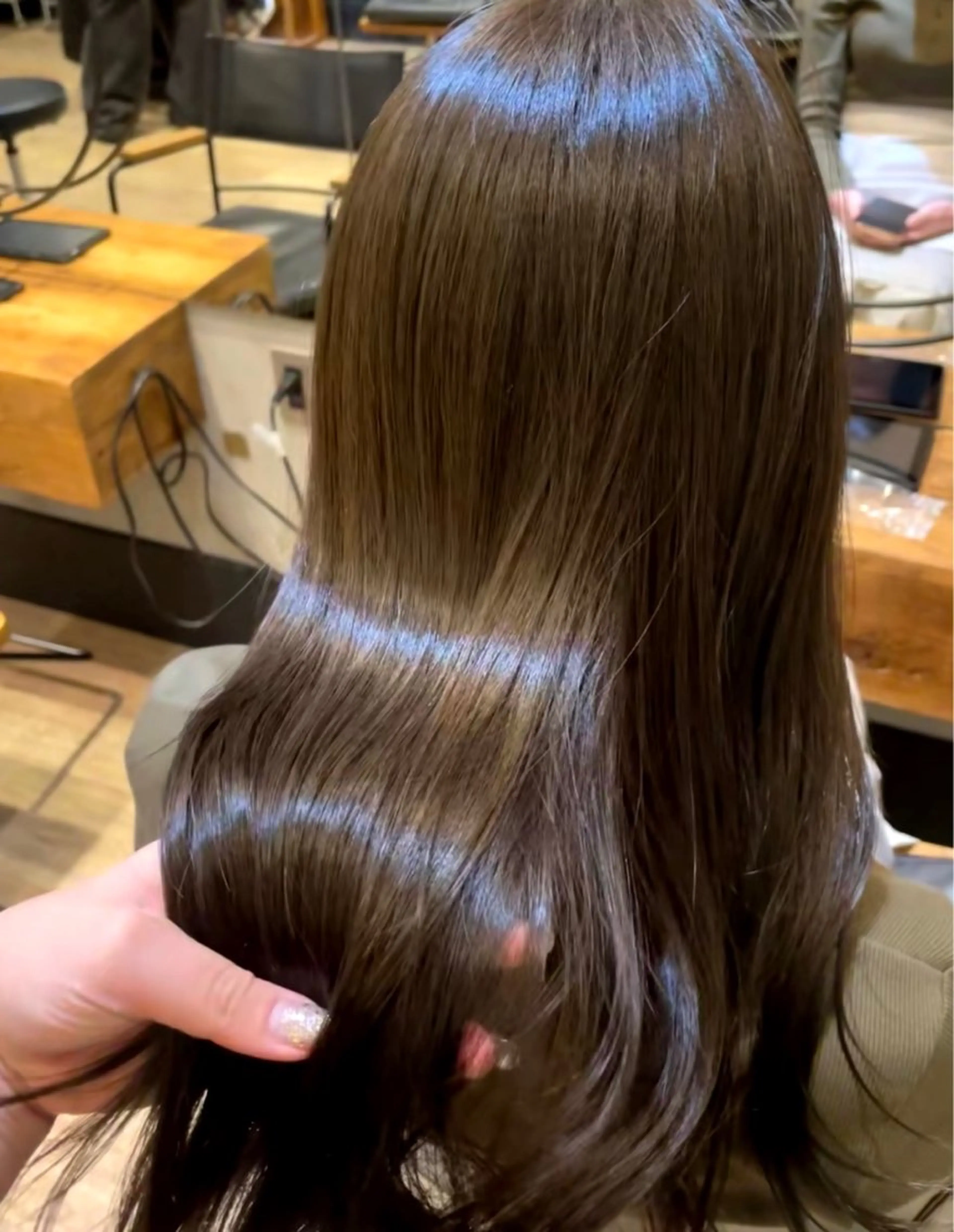 【新規】💫透明感爆上げ🪞イルミナカラー＋レイヤーカット✂︎の写真