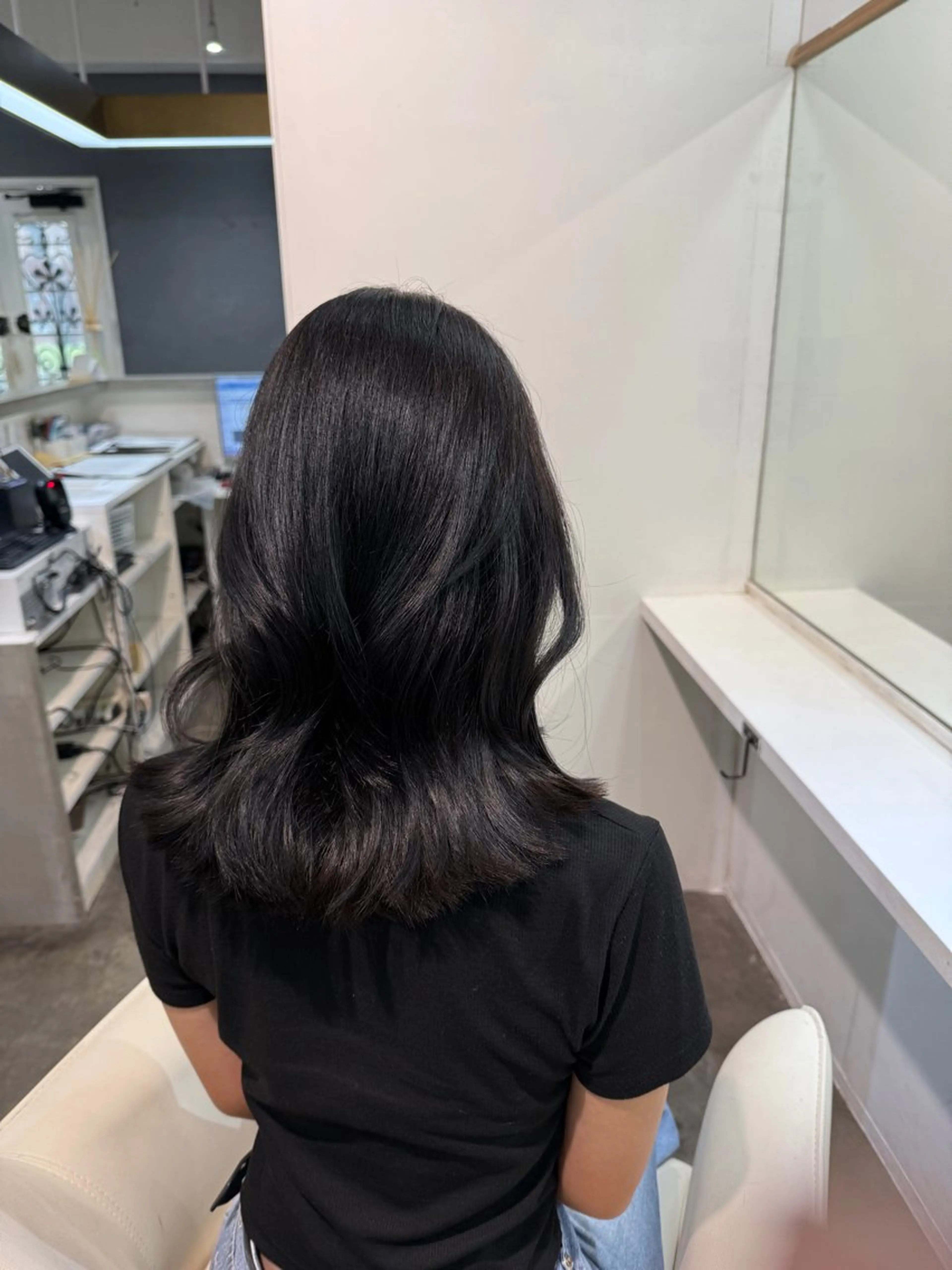 セミロング カラー ベージュカラー ブリーチ ダブルカラー 顔周りカット 髪質改善 カット ヘアカラー トリートメント 京都韓国ヘア🇰🇷 /髪質改善/レイヤーのヘアスタイル