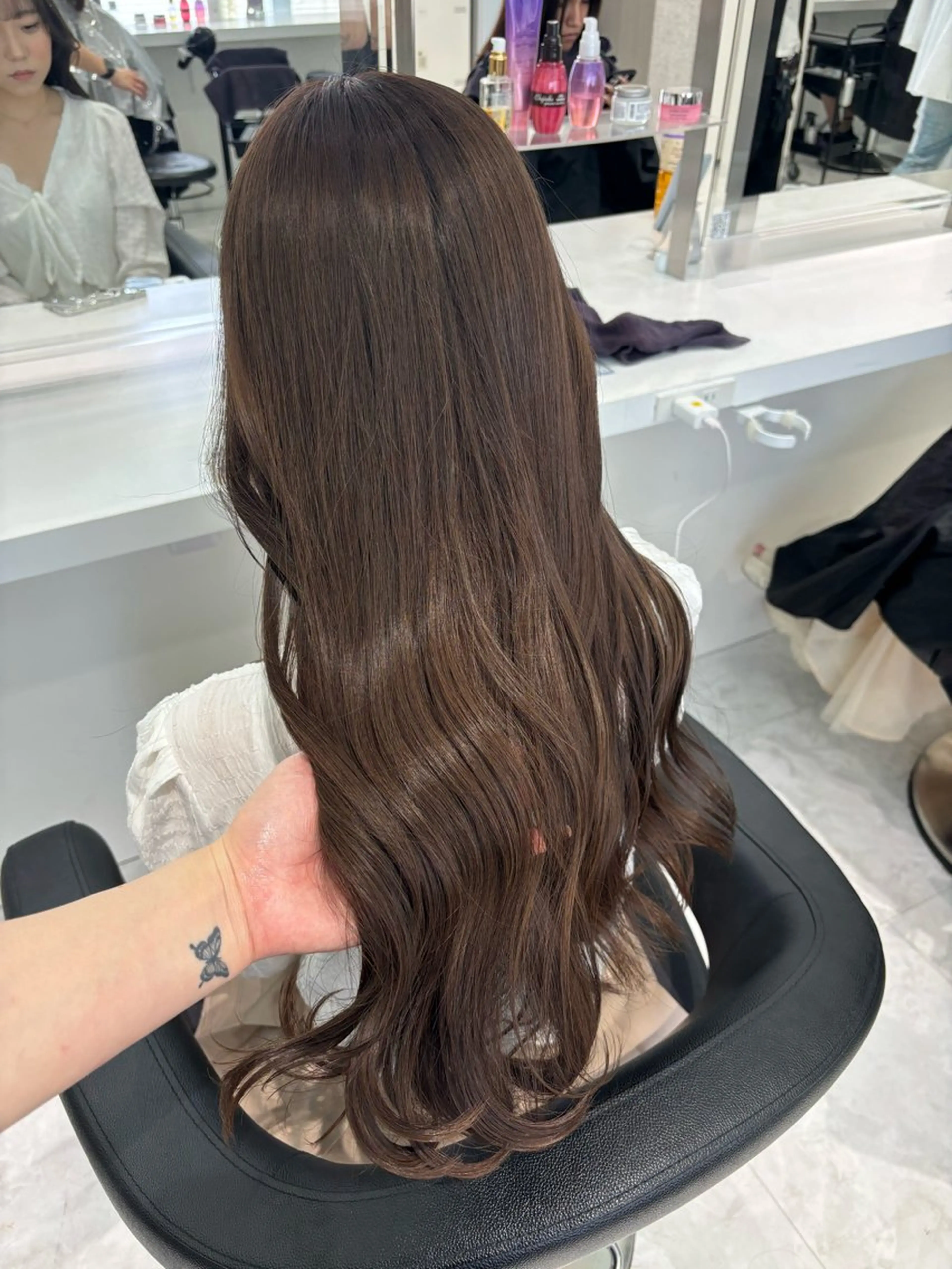 ロング ヘアカラー ヘッドスパ ヘアセット 都内1優しい🤍透明 感カラー🤍サツキのヘアスタイル
