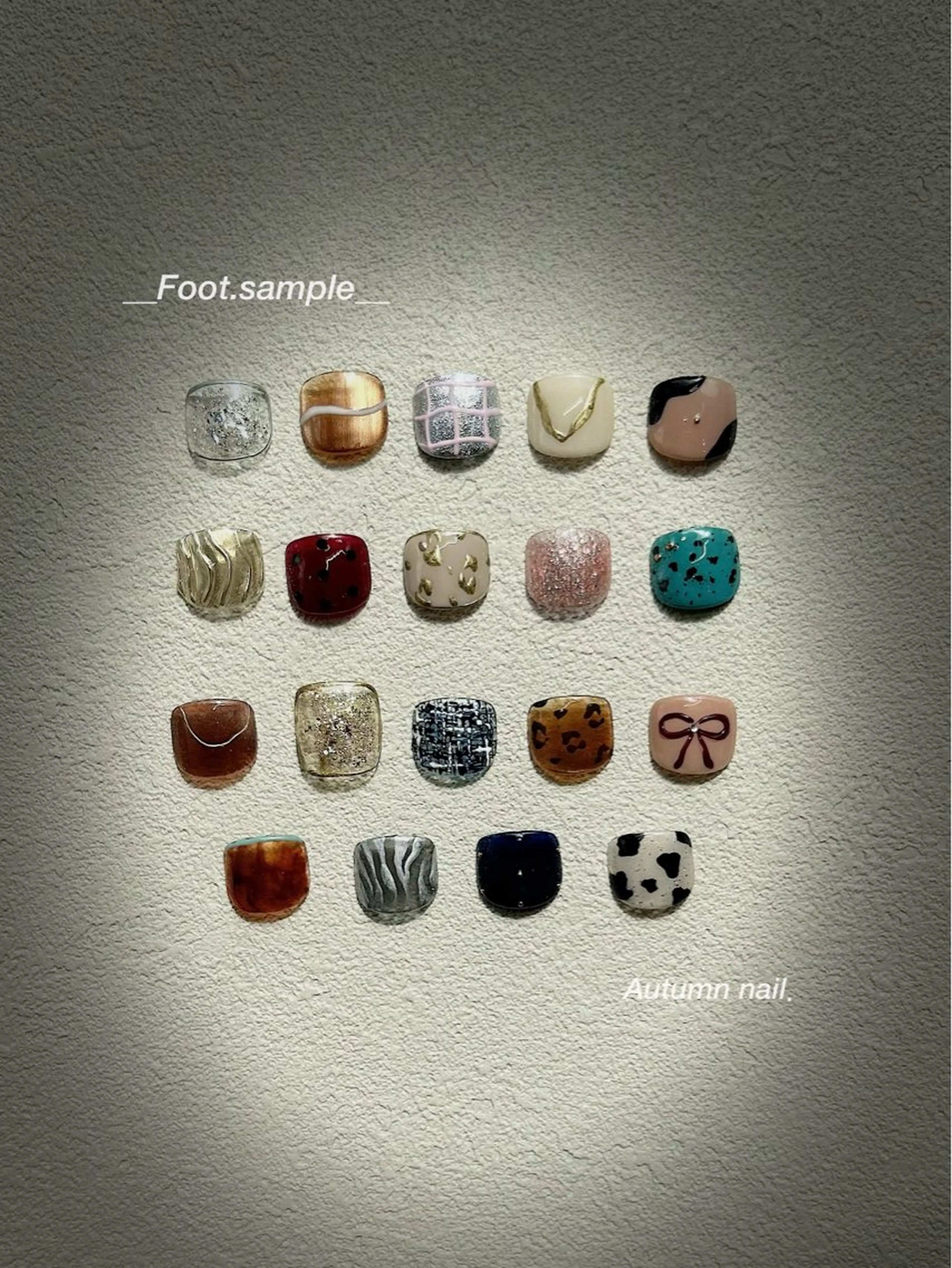 『FOOT』10月限定価格🌷親指アート5種＋ワンカラー/付け替えオフ無料の写真