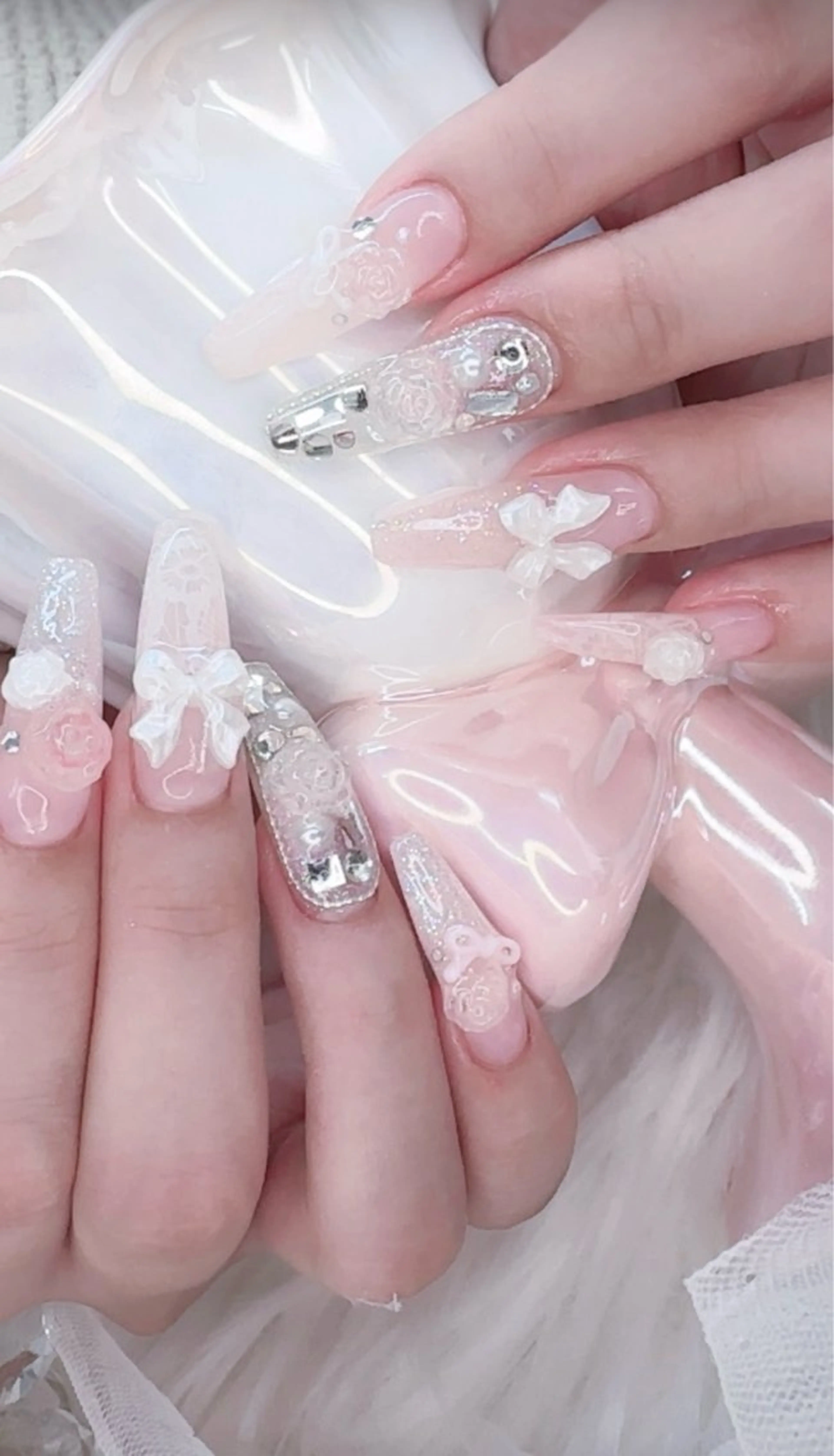 ネイル R nailsalon所属・R salonのネイルデザイン