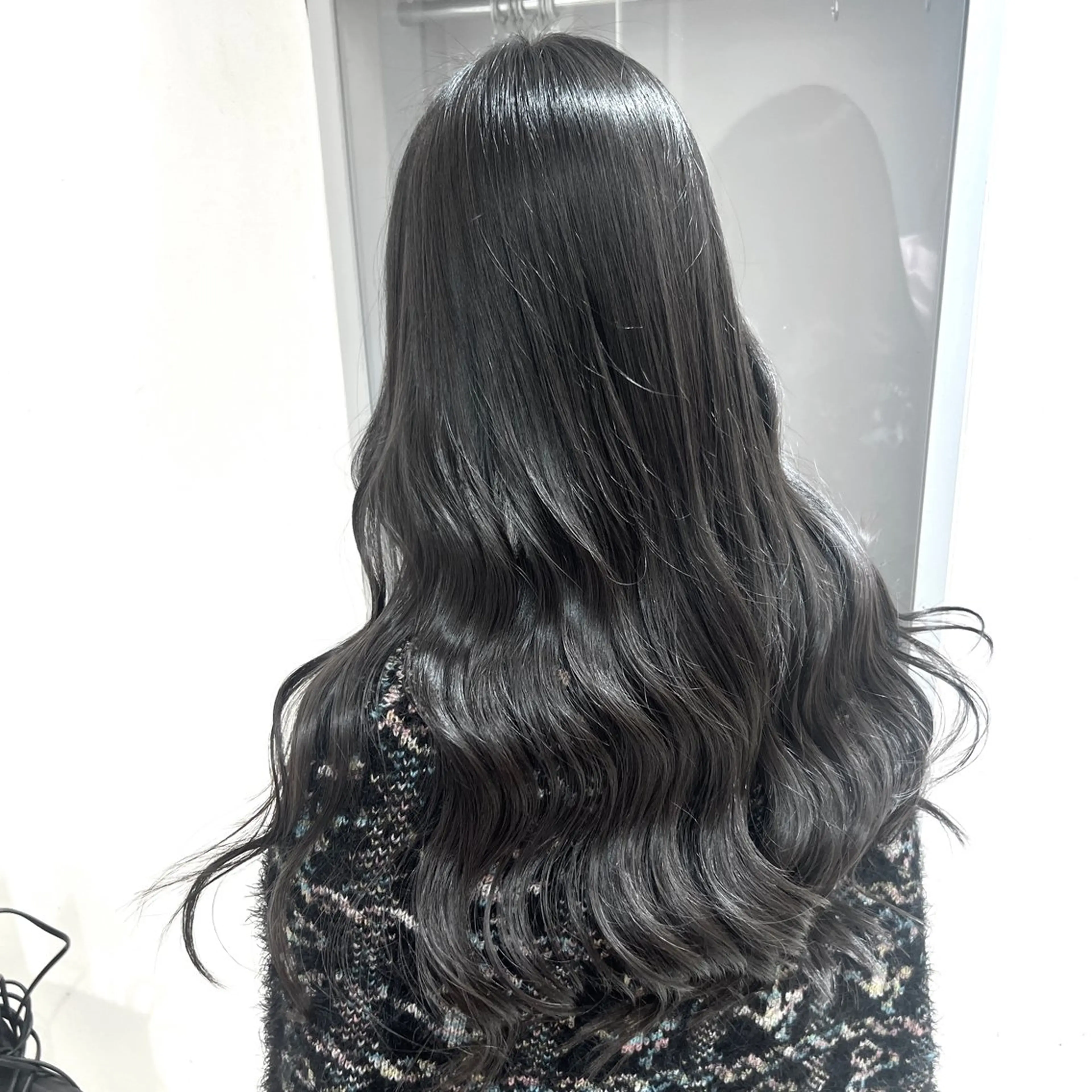 ロング カット ヘアカラー トリートメント ヘアセット 李 文のヘアスタイル