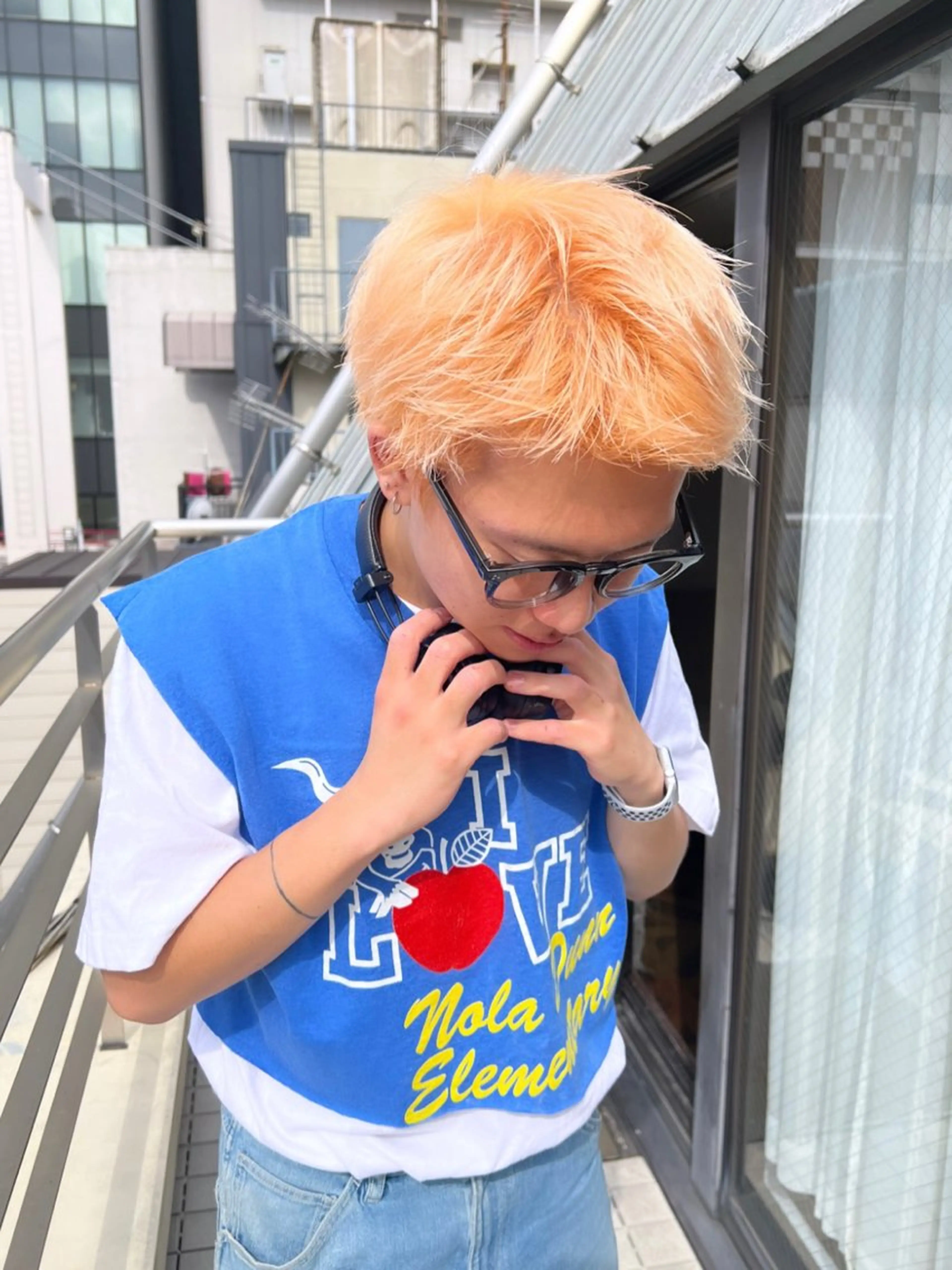カラー メンズ メンズブリーチ メンズハイトーン メンズ韓国風 ブリーチ ケアブリーチ nendo_hair所属・ハイトーン/ブリーチ レイヤーsonokaのヘアスタイル