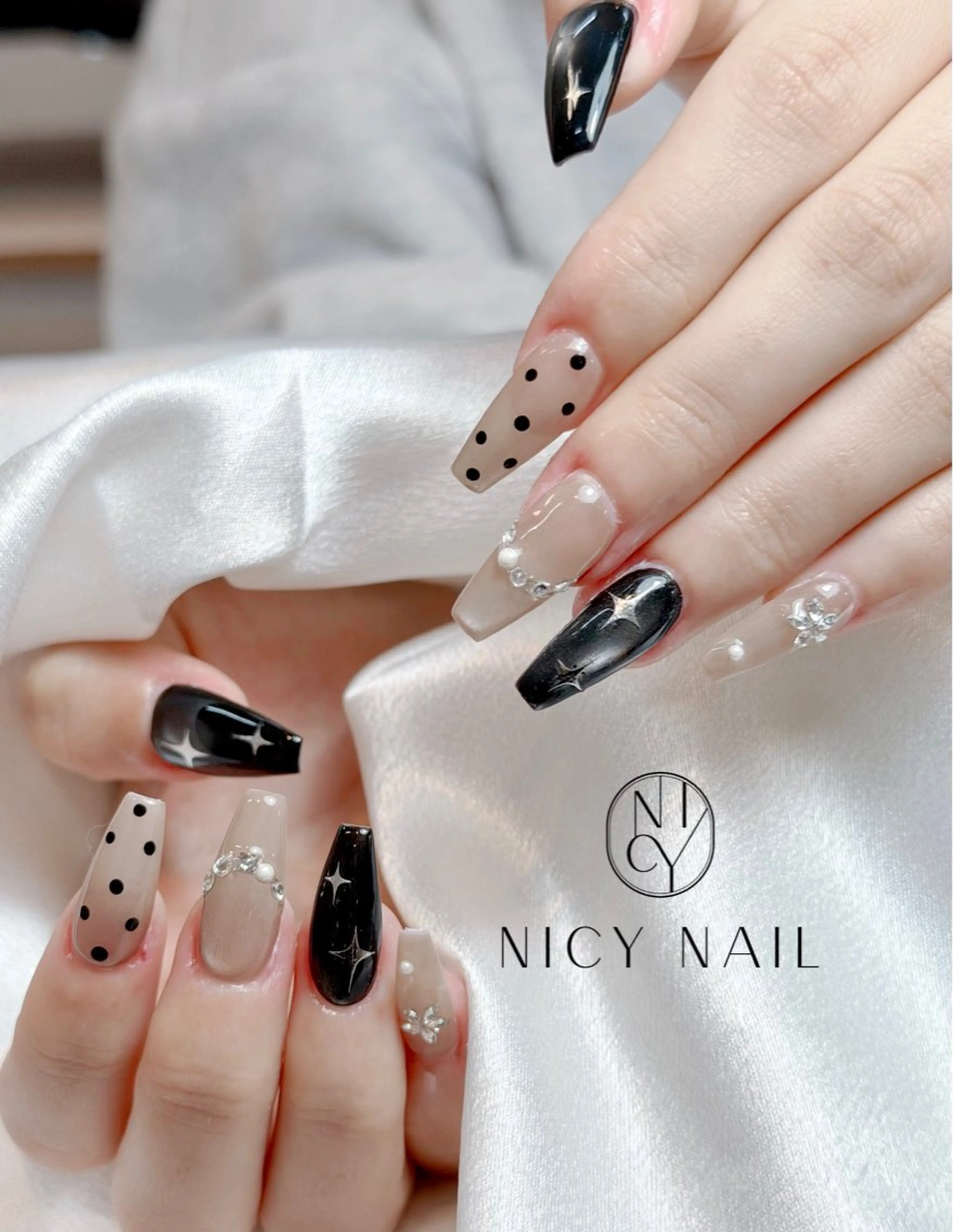 ネイル アートネイル オーロラネイル ブルー チークネイル フットネイル ハンドネイル NICY NAIL所属・Yurin_NICY 池袋のネイルデザイン