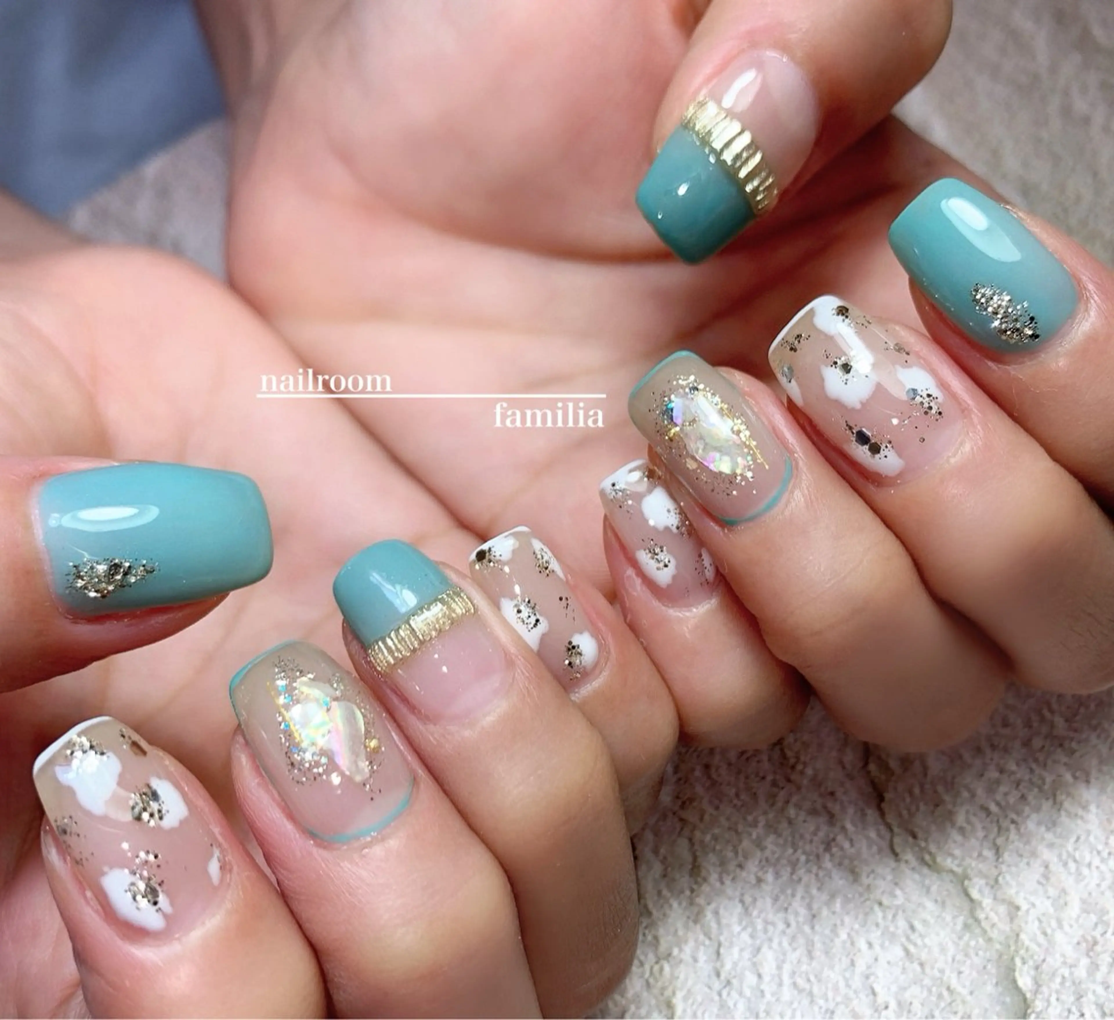 ネイル アニマル柄 フレンチネイル ハンドネイル -nailroom- familiaのネイルデザイン