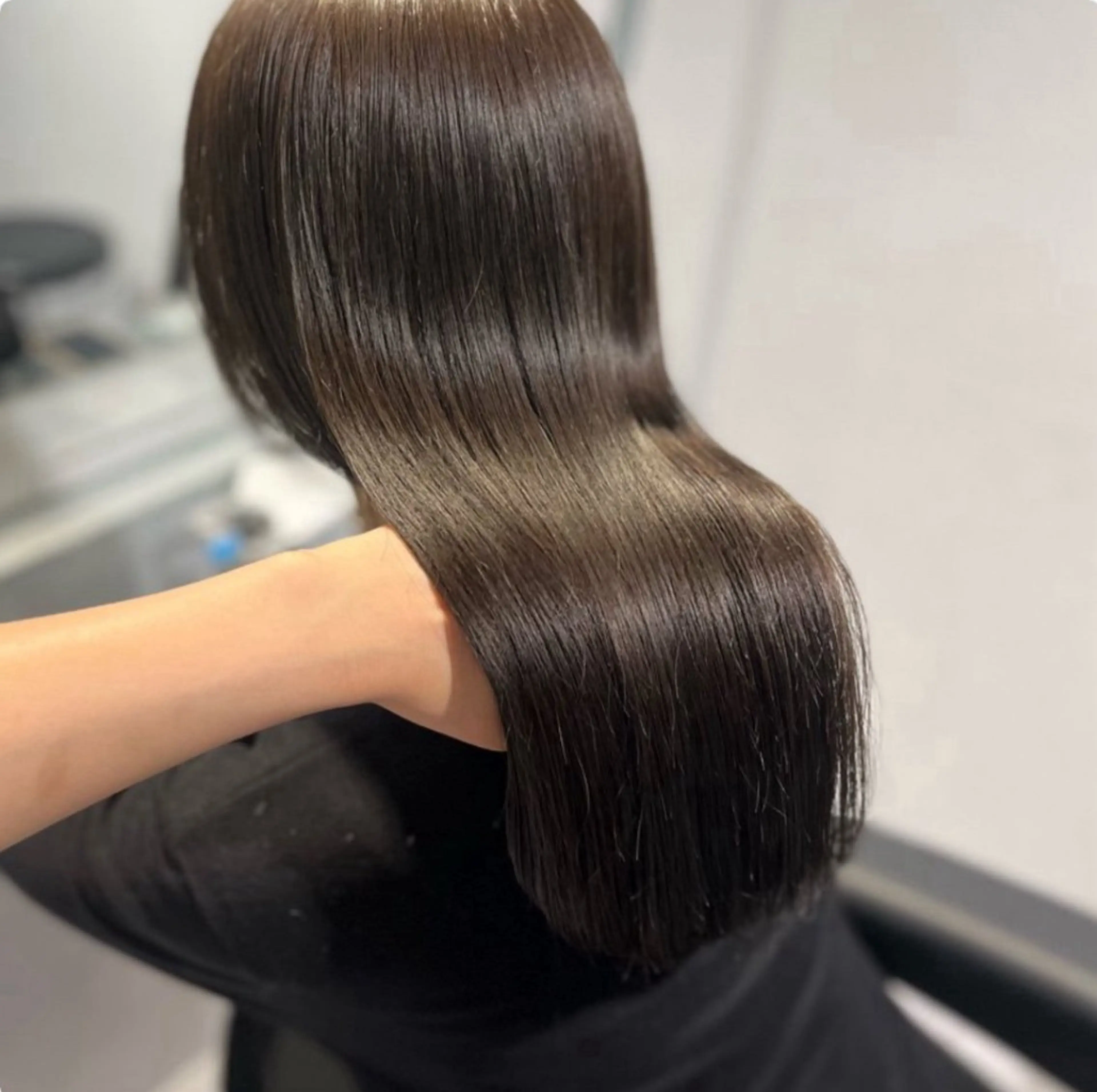 ロング カラー 🫧うる艶トレンド 🫧透明感カラーのヘアスタイル