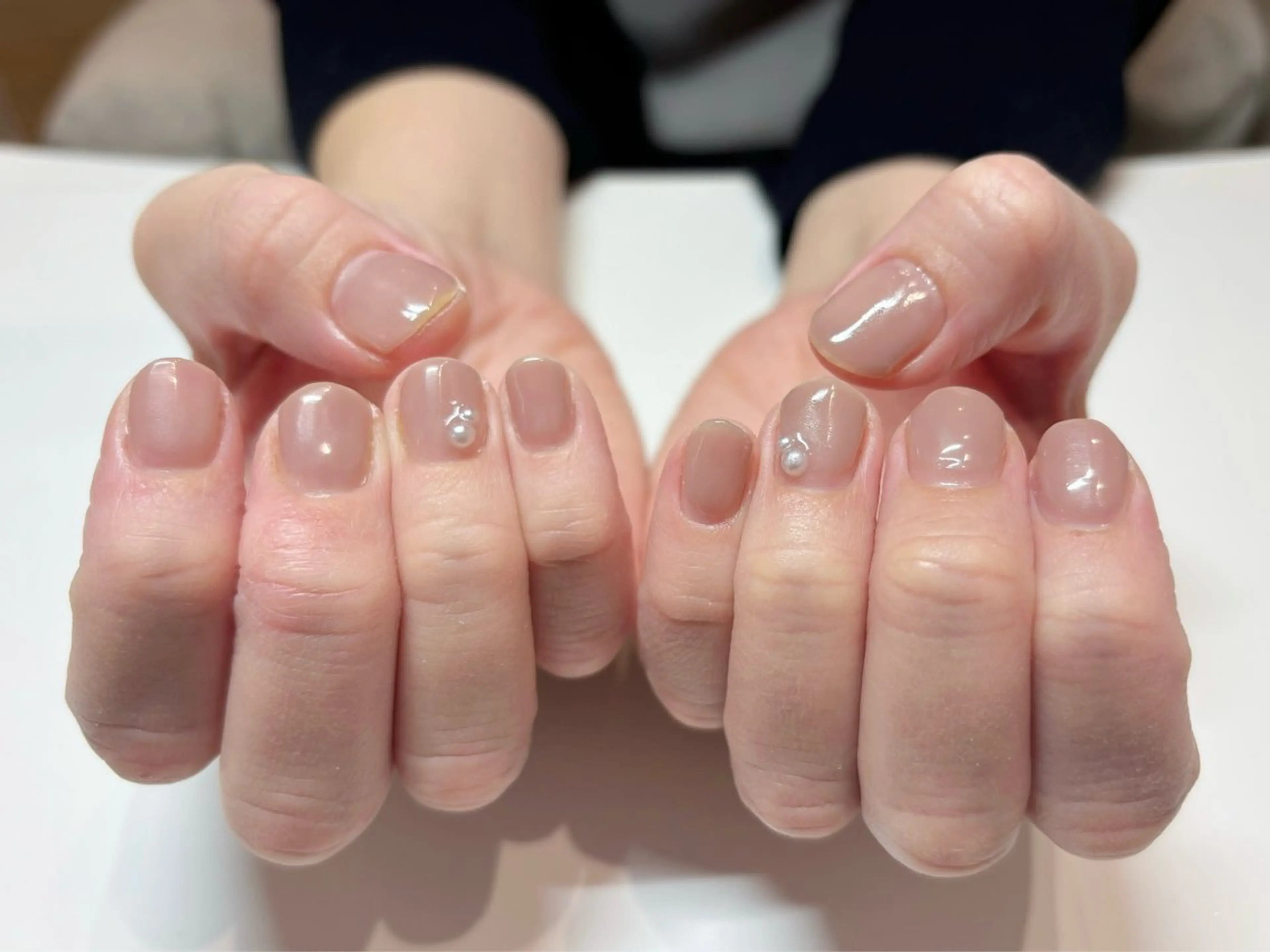 ネイル オフィスネイル ストーンネイル ハンドネイル E.milii Maiのネイルデザイン