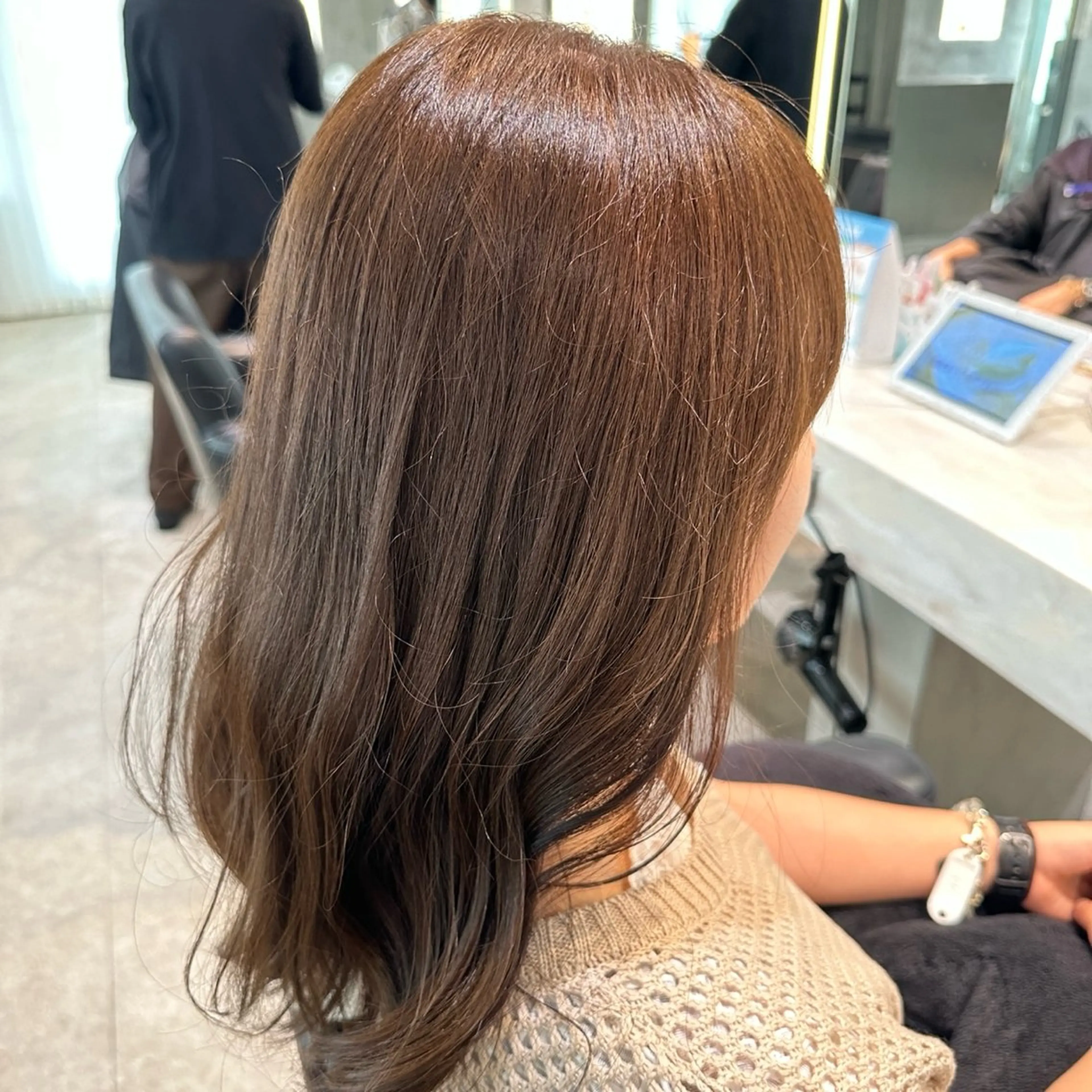 セミロング こうた/髪質改善 ストレート/ヘアケアのヘアスタイル