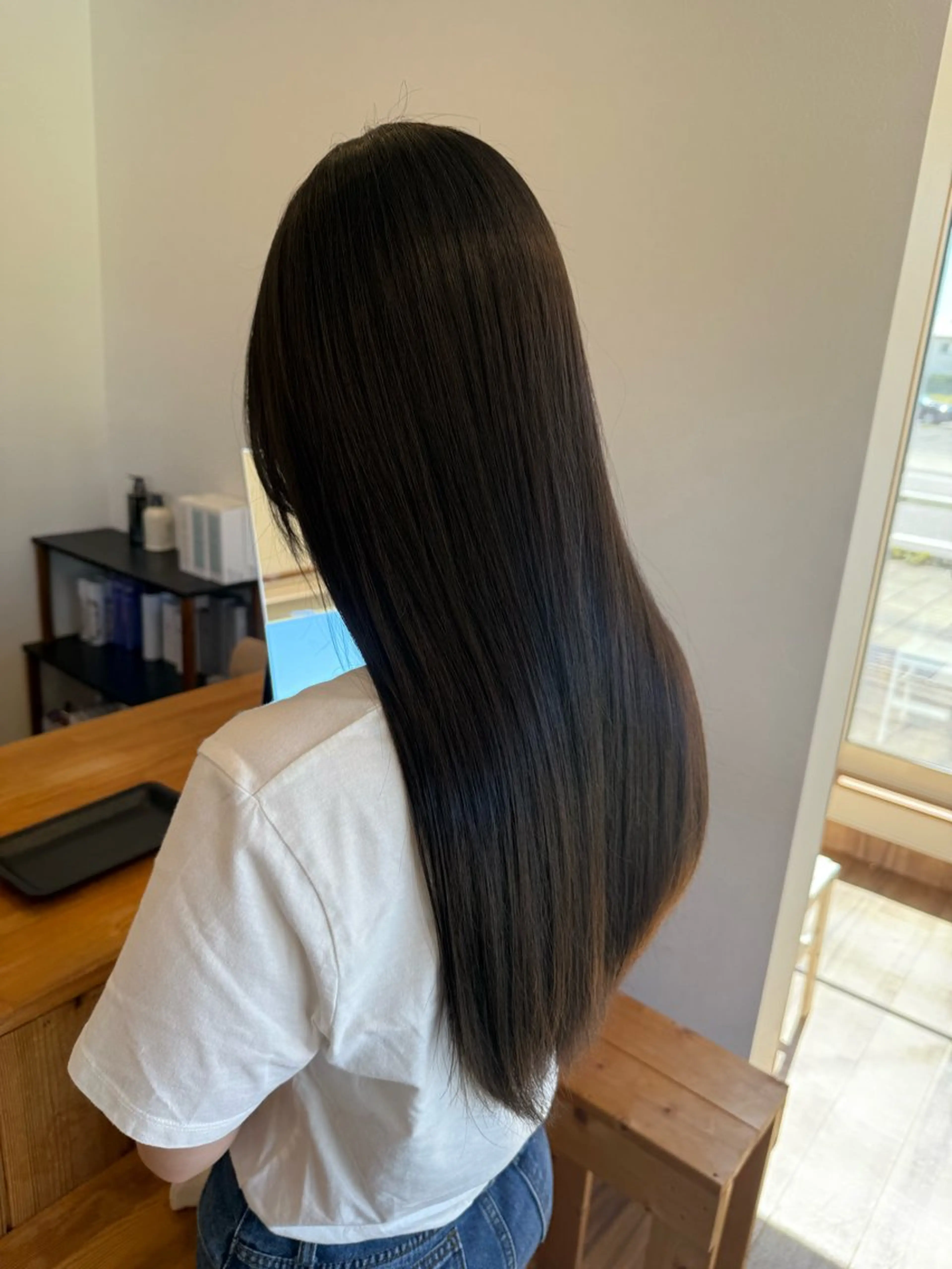ロング ヘアカラー タガミ リンカのヘアスタイル