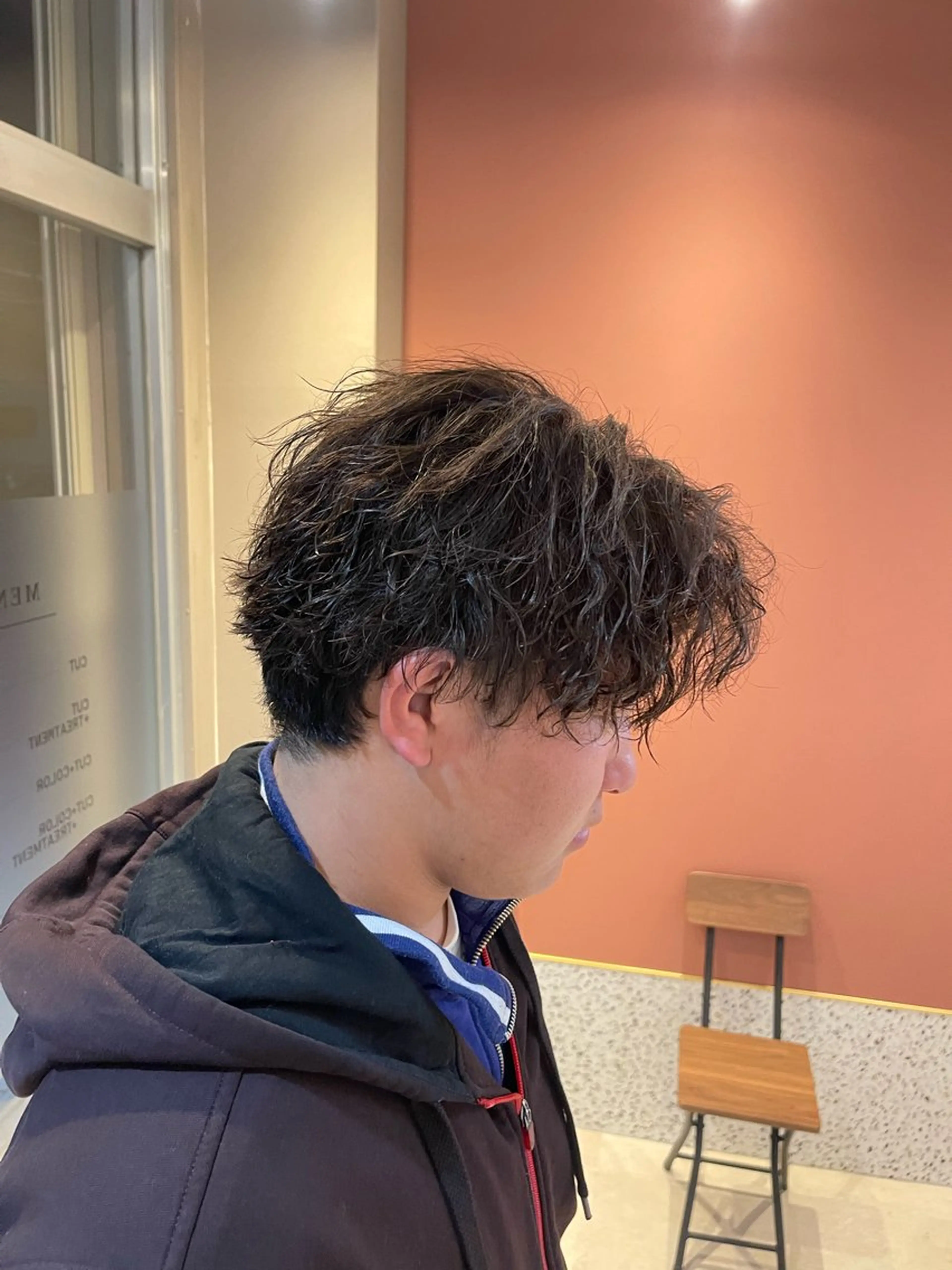 メンズ カット TELA HAIR 岩槻店所属・✨透明感カラー✨ 🌈ブリーチカラーのヘアスタイル