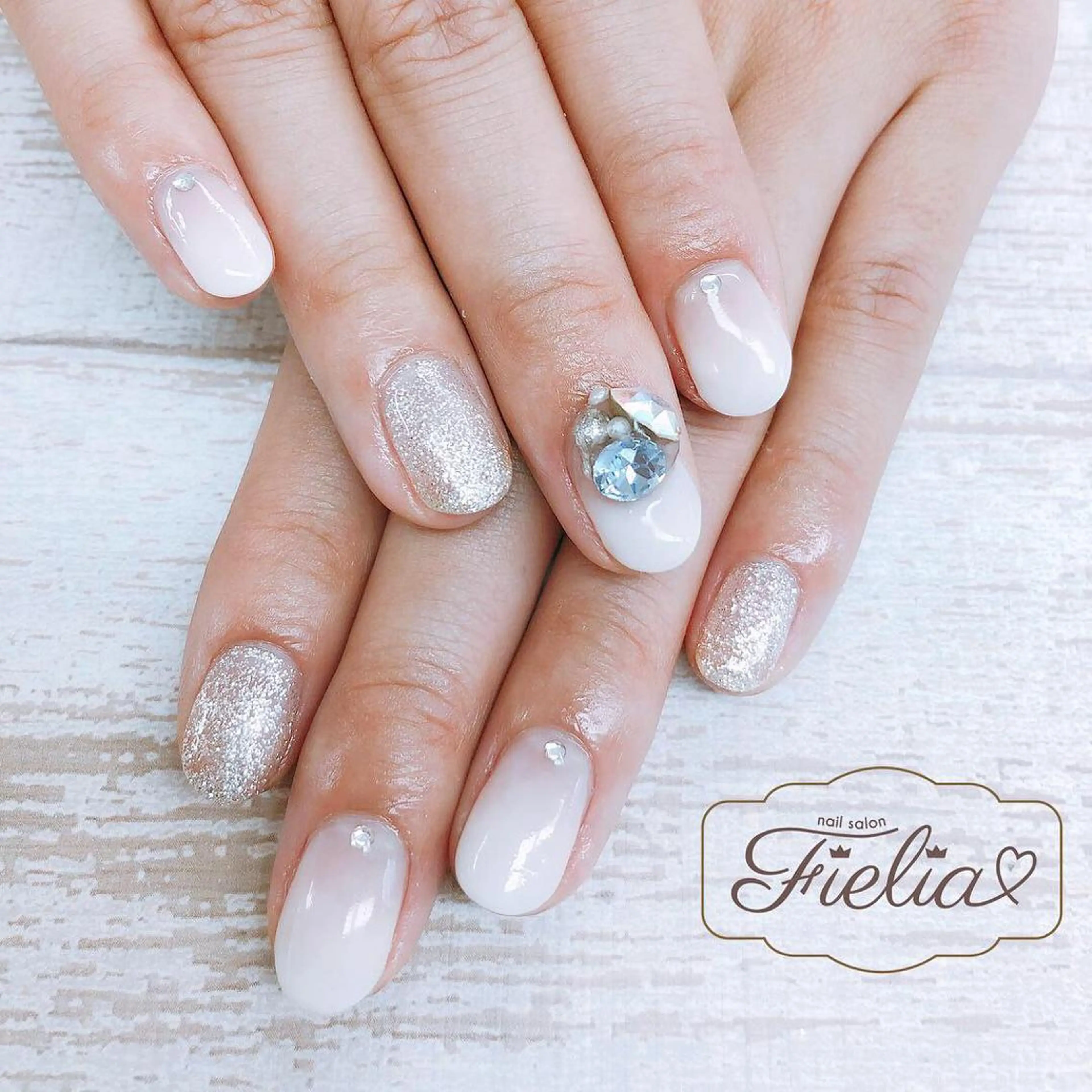 ネイル ハンドネイル Fielia momoのネイルデザイン